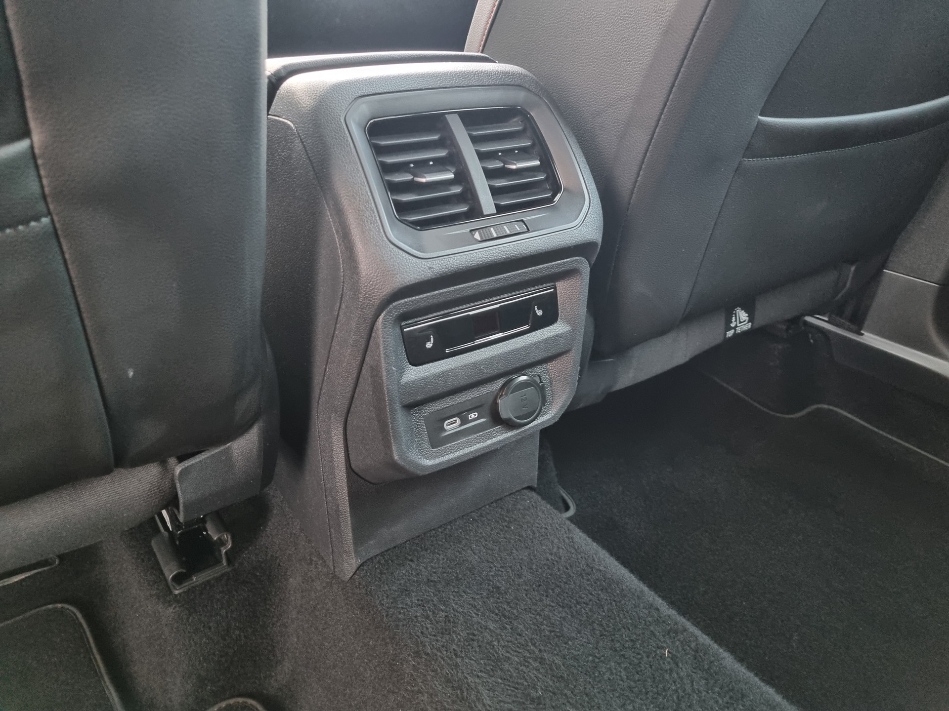 SEAT Tarraco 1.5TSI EVO DSG FR-image-10