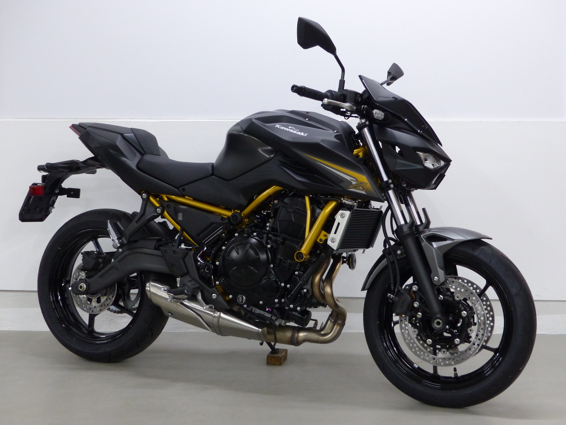 KAWASAKI Z 650 S ABS Sport 35kW MY26-showroom-element-1