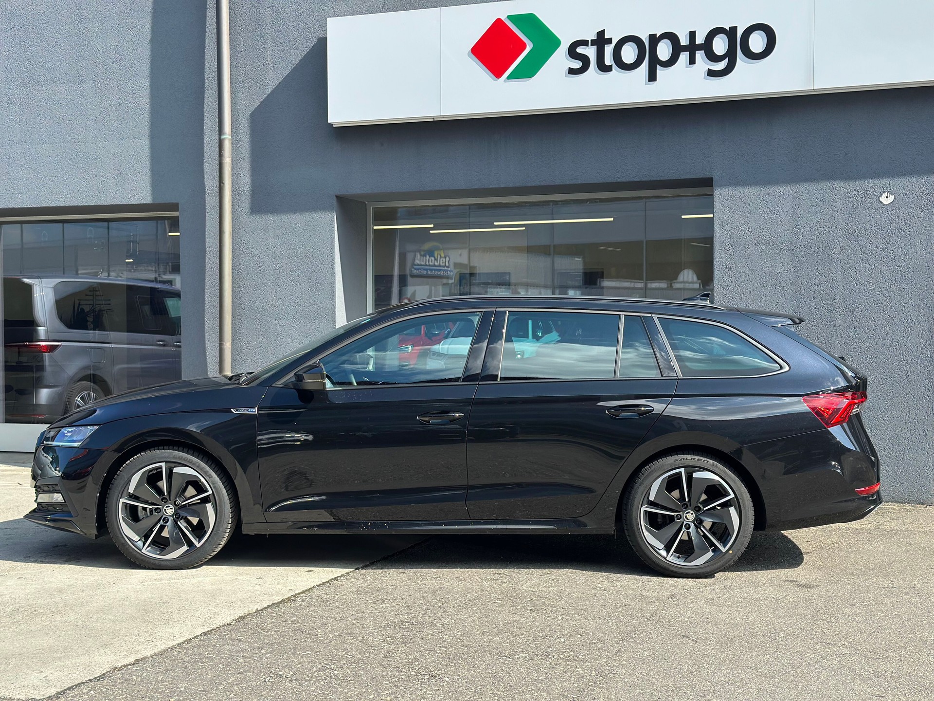 SKODA Octavia Combi 2.0 TSI SportLine DSG 4x4-image-1