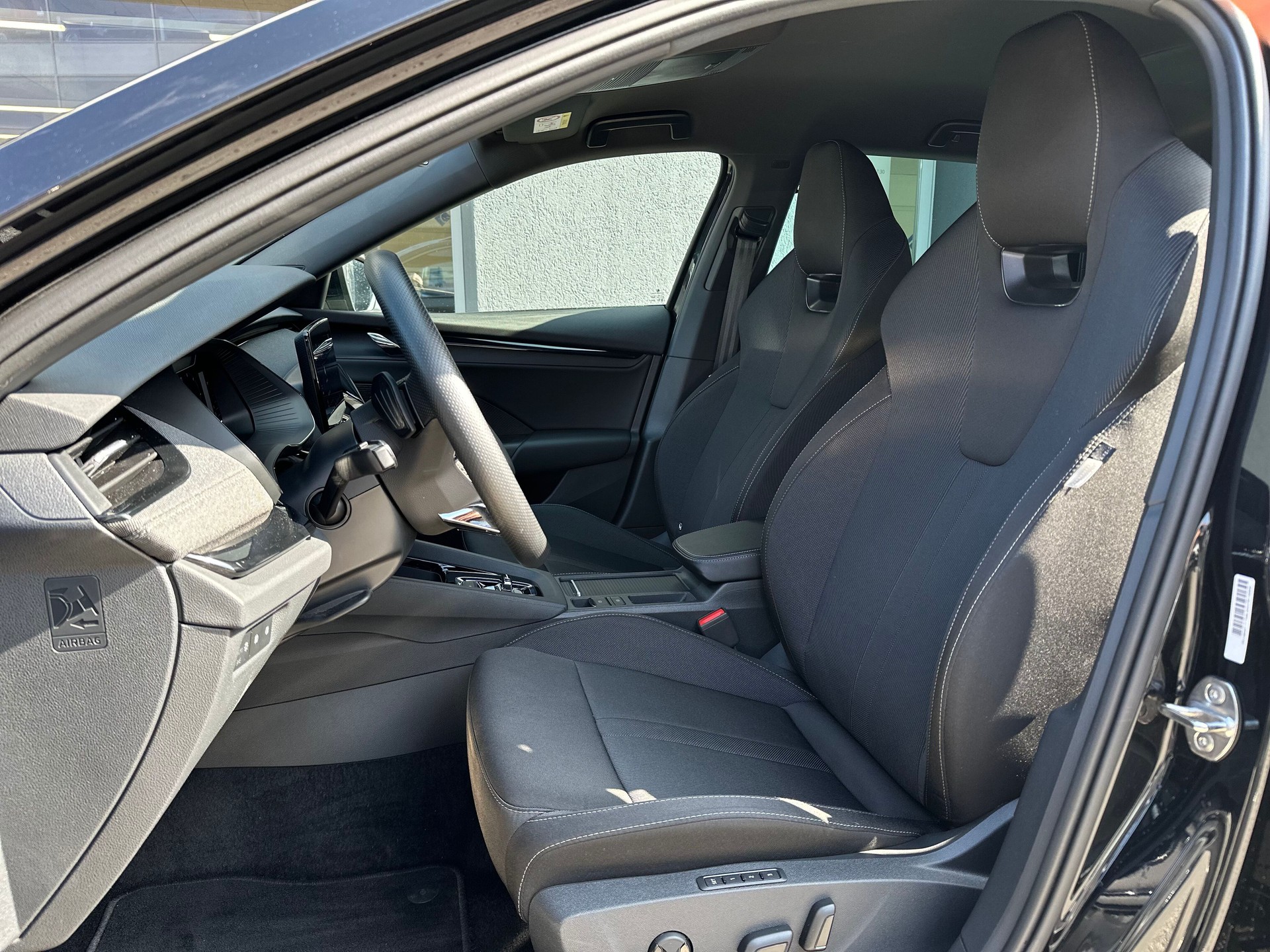 SKODA Octavia Combi 2.0 TSI SportLine DSG 4x4-image-4
