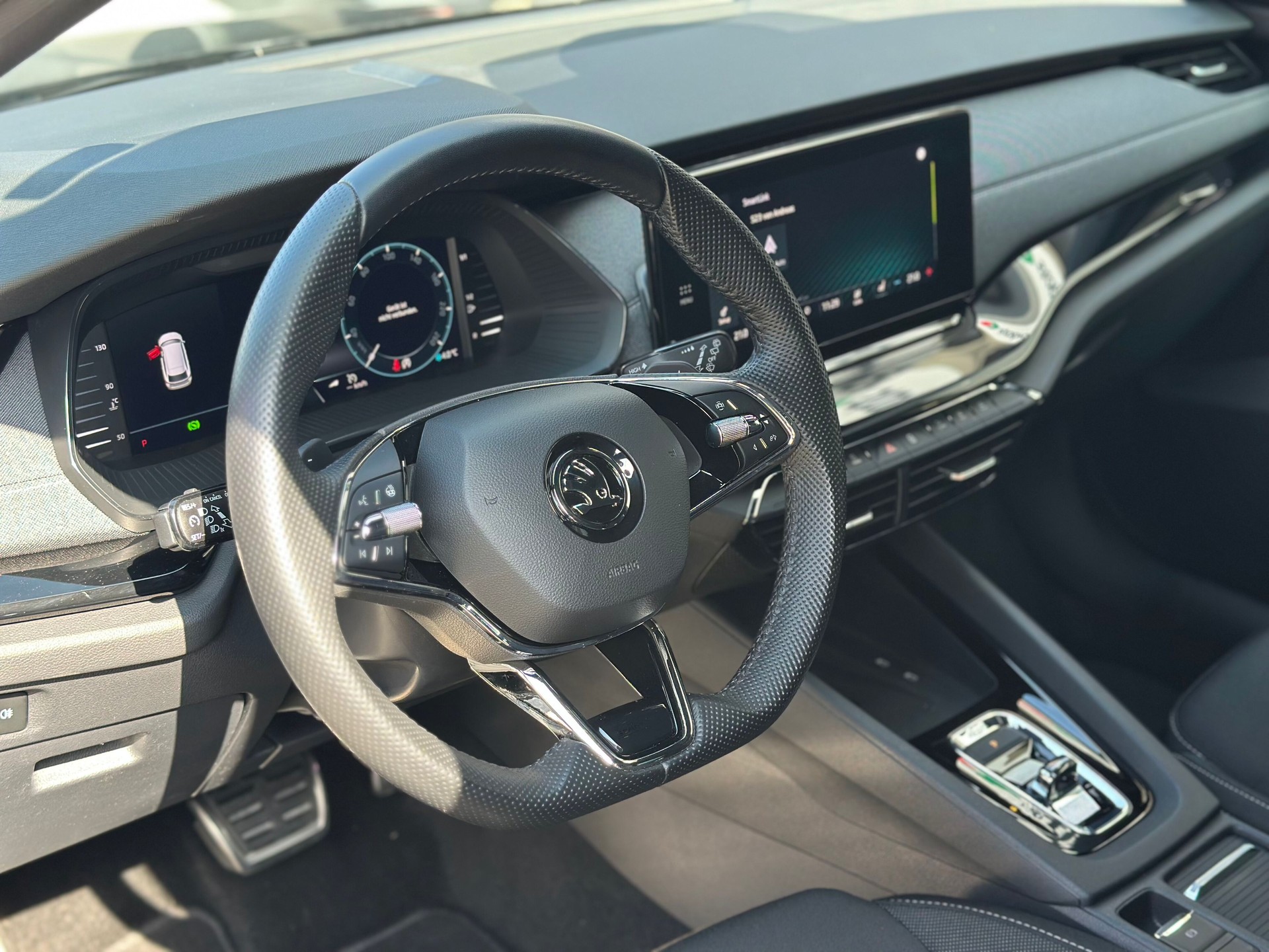 SKODA Octavia Combi 2.0 TSI SportLine DSG 4x4-image-5