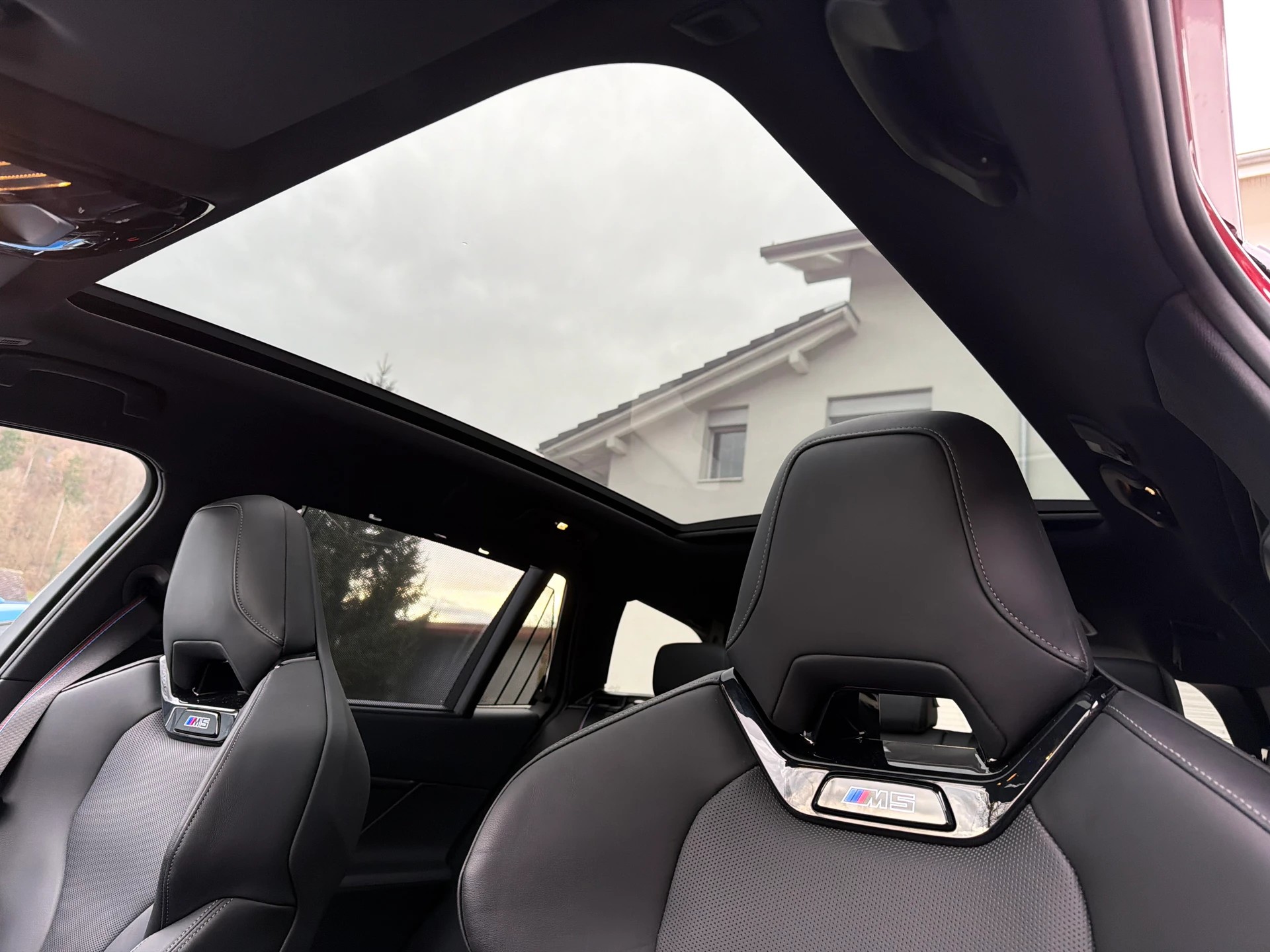 BMW M5 xDrive Touring-image-26
