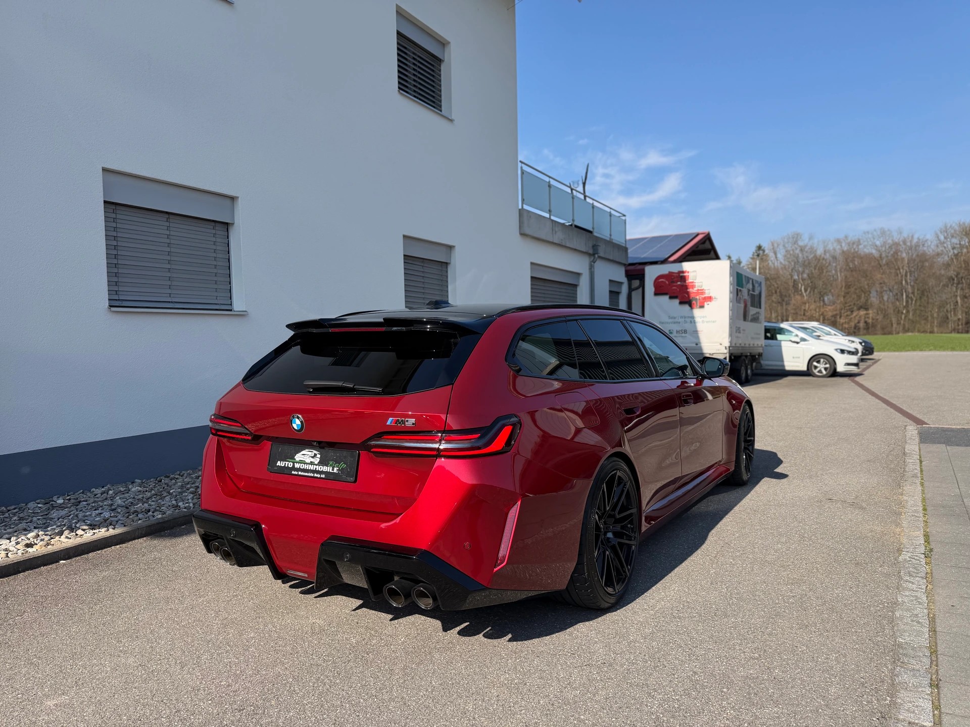 BMW M5 xDrive Touring-image-6