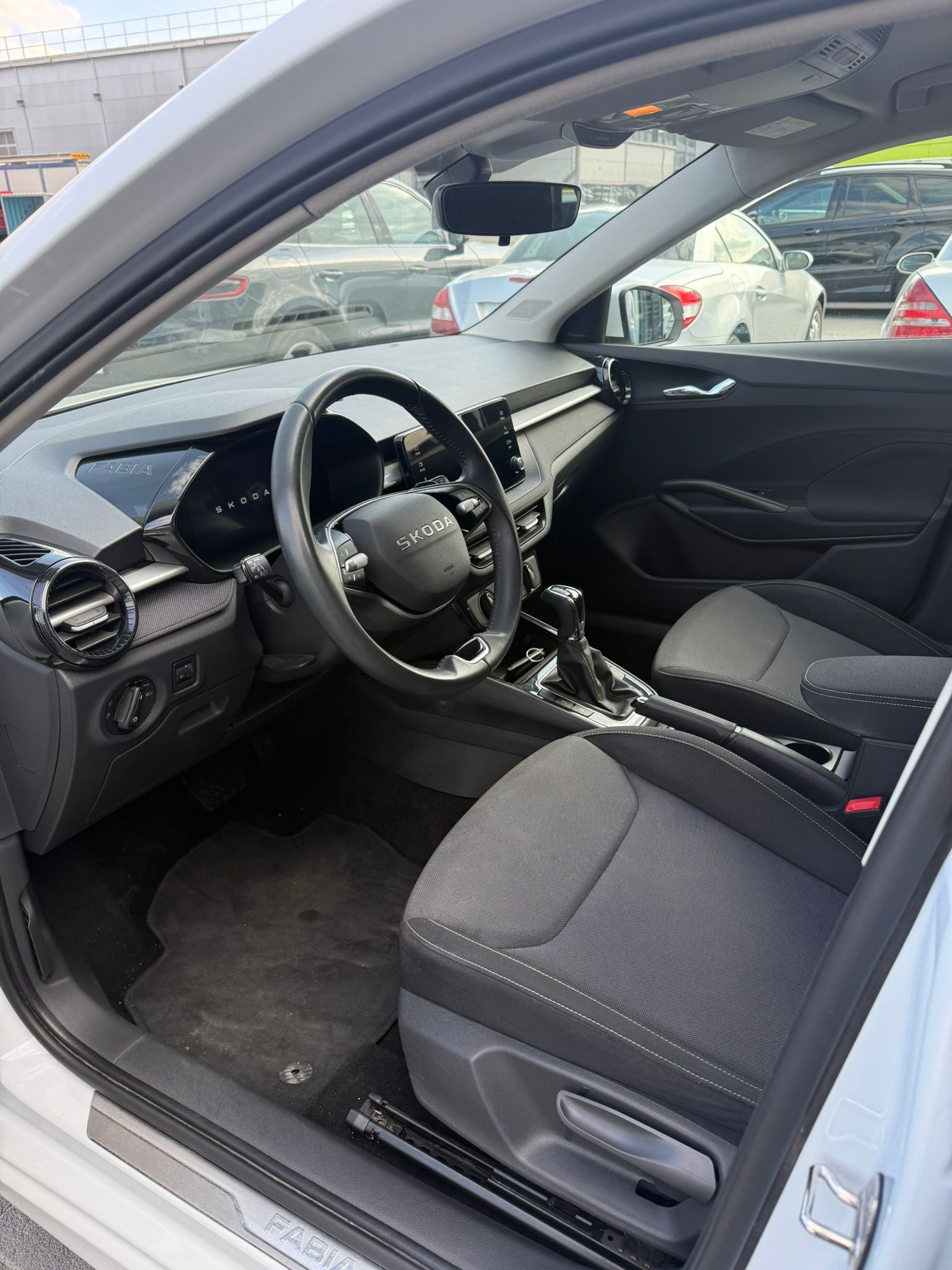 SKODA Fabia 1.0 TSI Dynamic DSG-image-20