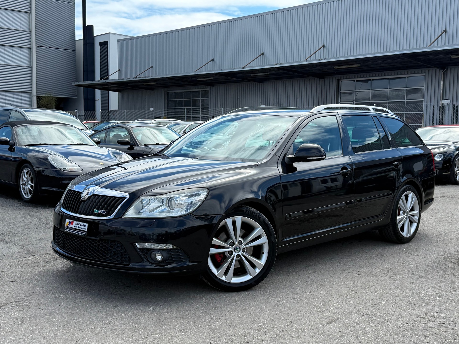 SKODA Octavia Combi 2.0 TSI RS DSG / Leder / PDC / Navi / 18 Zoll / HiFi Soundsystem-image-0