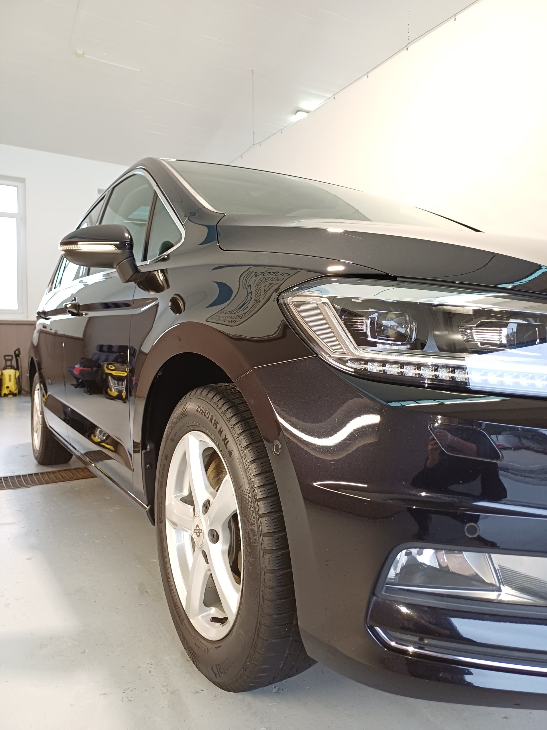 VW Touran 1.4 TSI BlueMotion Technology Highline-image-3