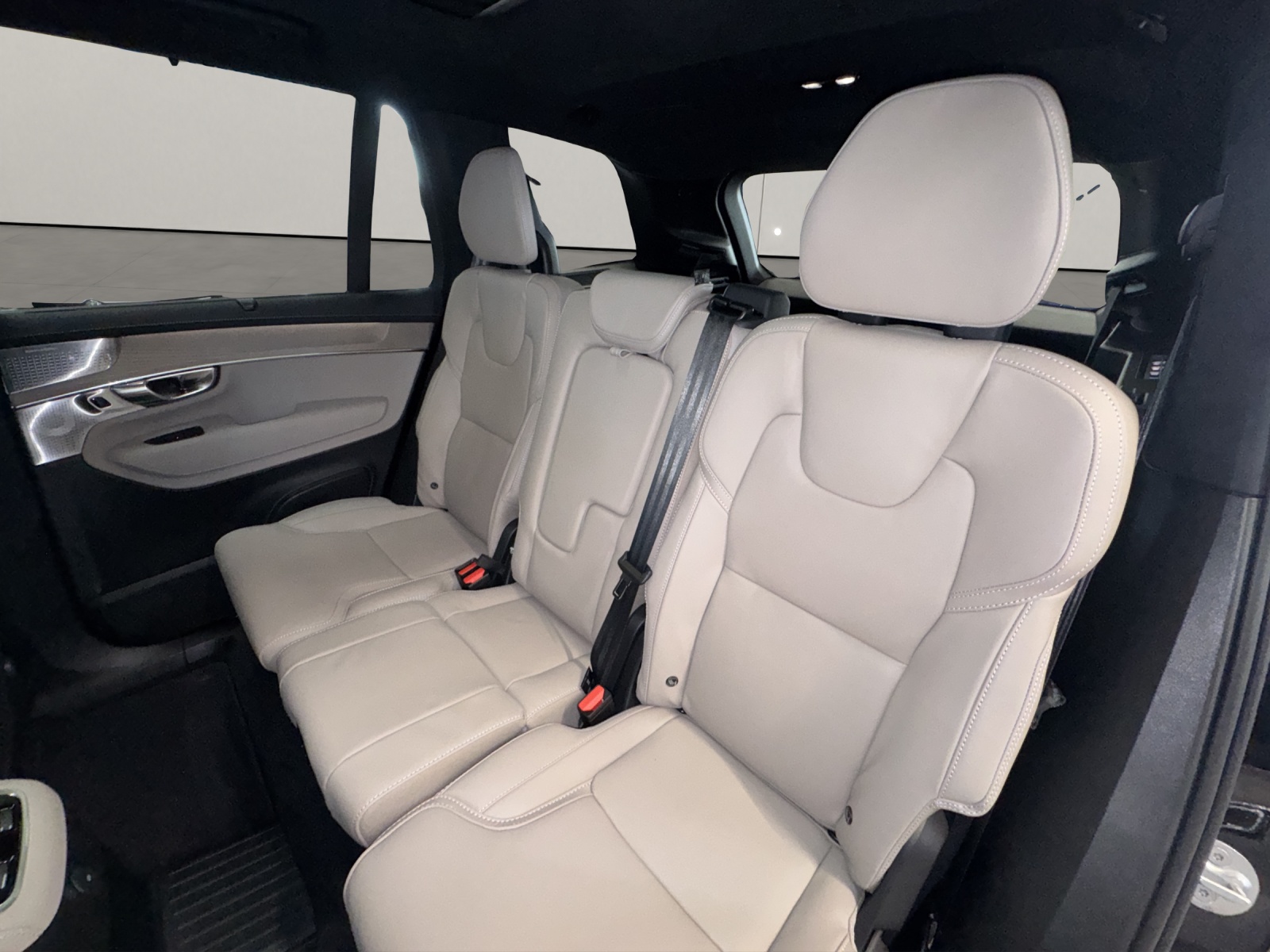 VOLVO XC90 2.0 T8 TE XCLUSIVE Edition Dark eAWD-image-9