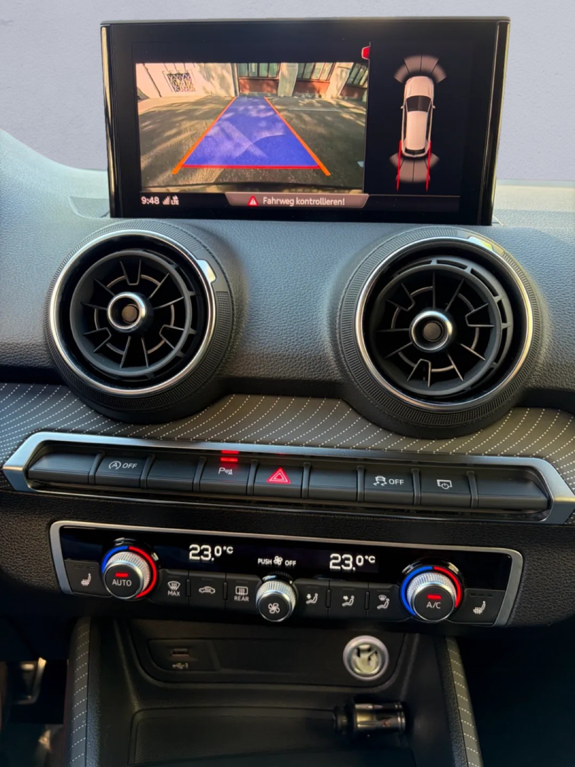 AUDI Q2 40 TFSI S Line Sport Attraction quattro S-tronic-image-10