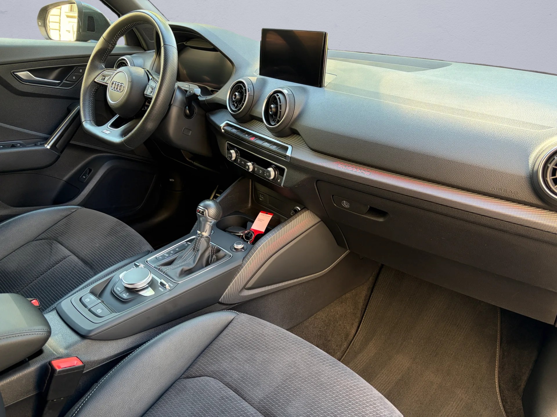 AUDI Q2 40 TFSI S Line Sport Attraction quattro S-tronic-image-7