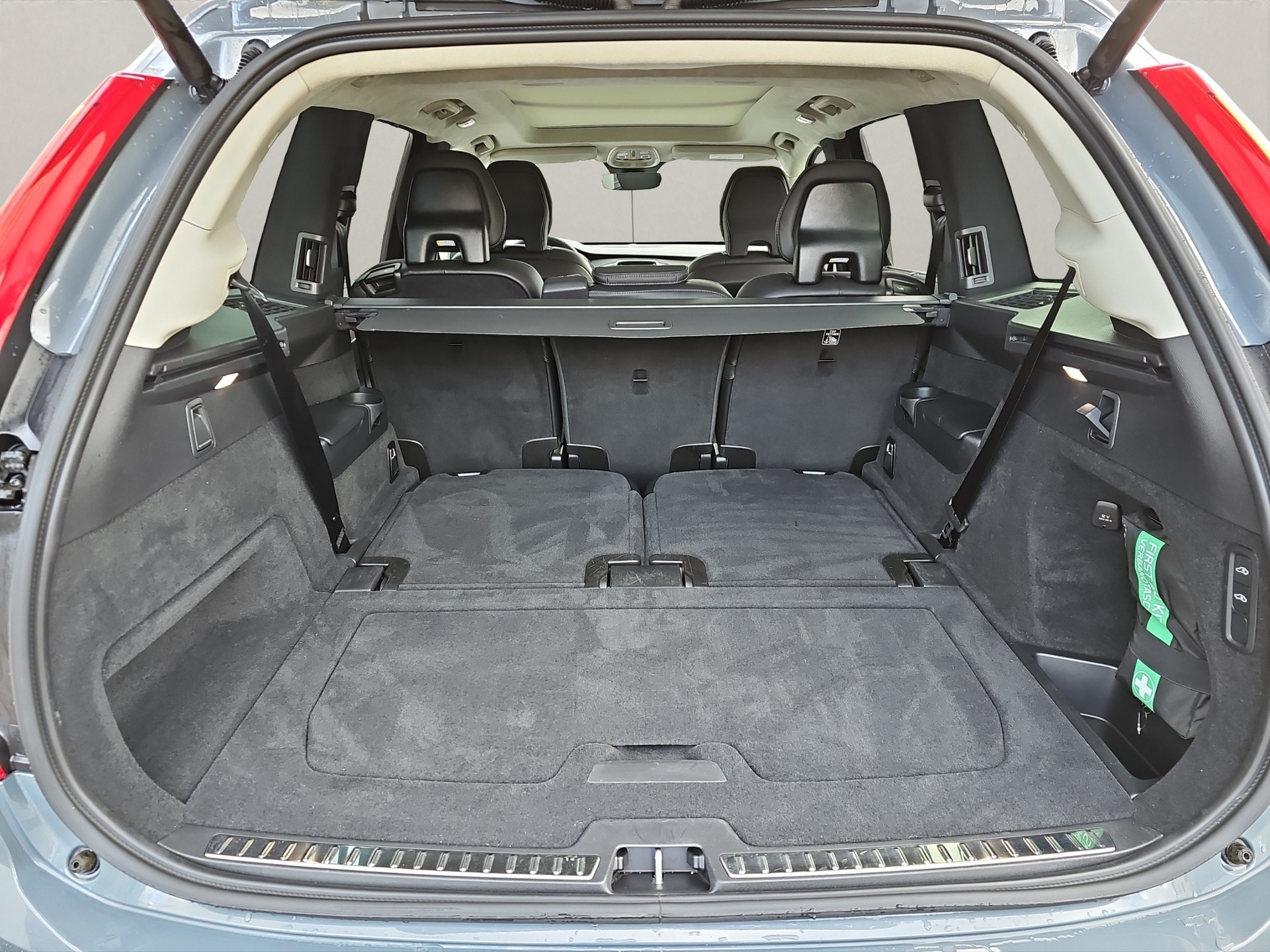 VOLVO XC90 2.0 T8 TE Ultimate Dark 7P. eAWD MY24-image-12