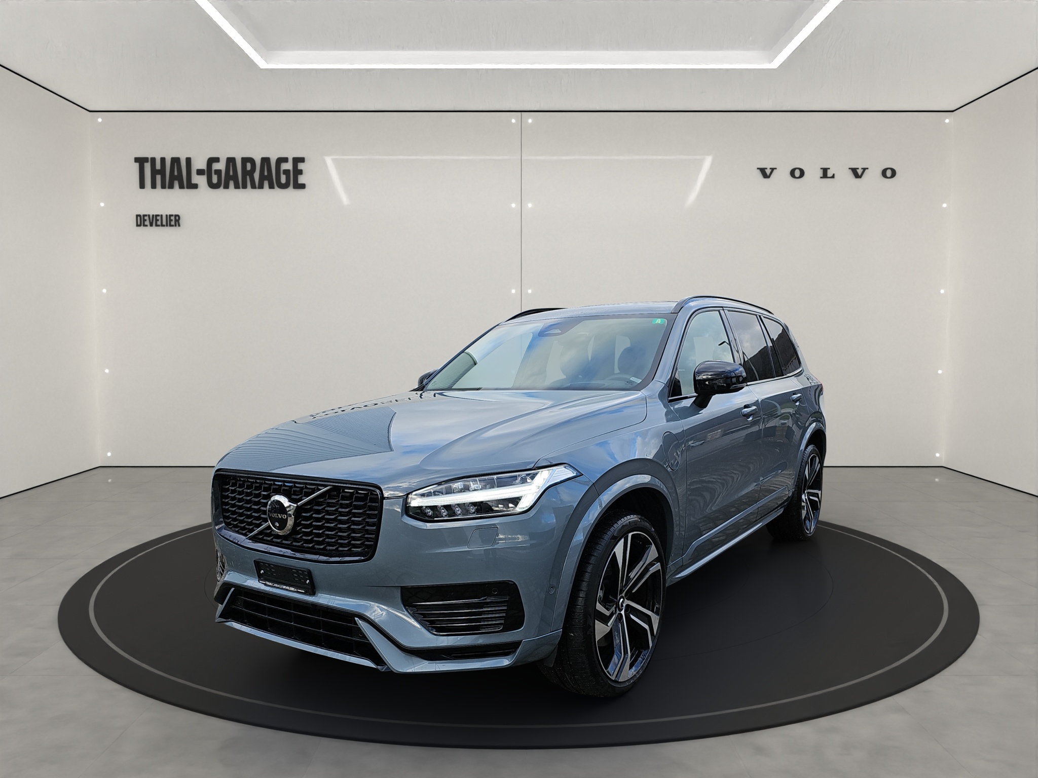 VOLVO XC90 2.0 T8 TE Ultimate Dark 7P (SUV / Geländewagen)