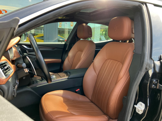 MASERATI Ghibli S Q4 3.0 V6-image-9