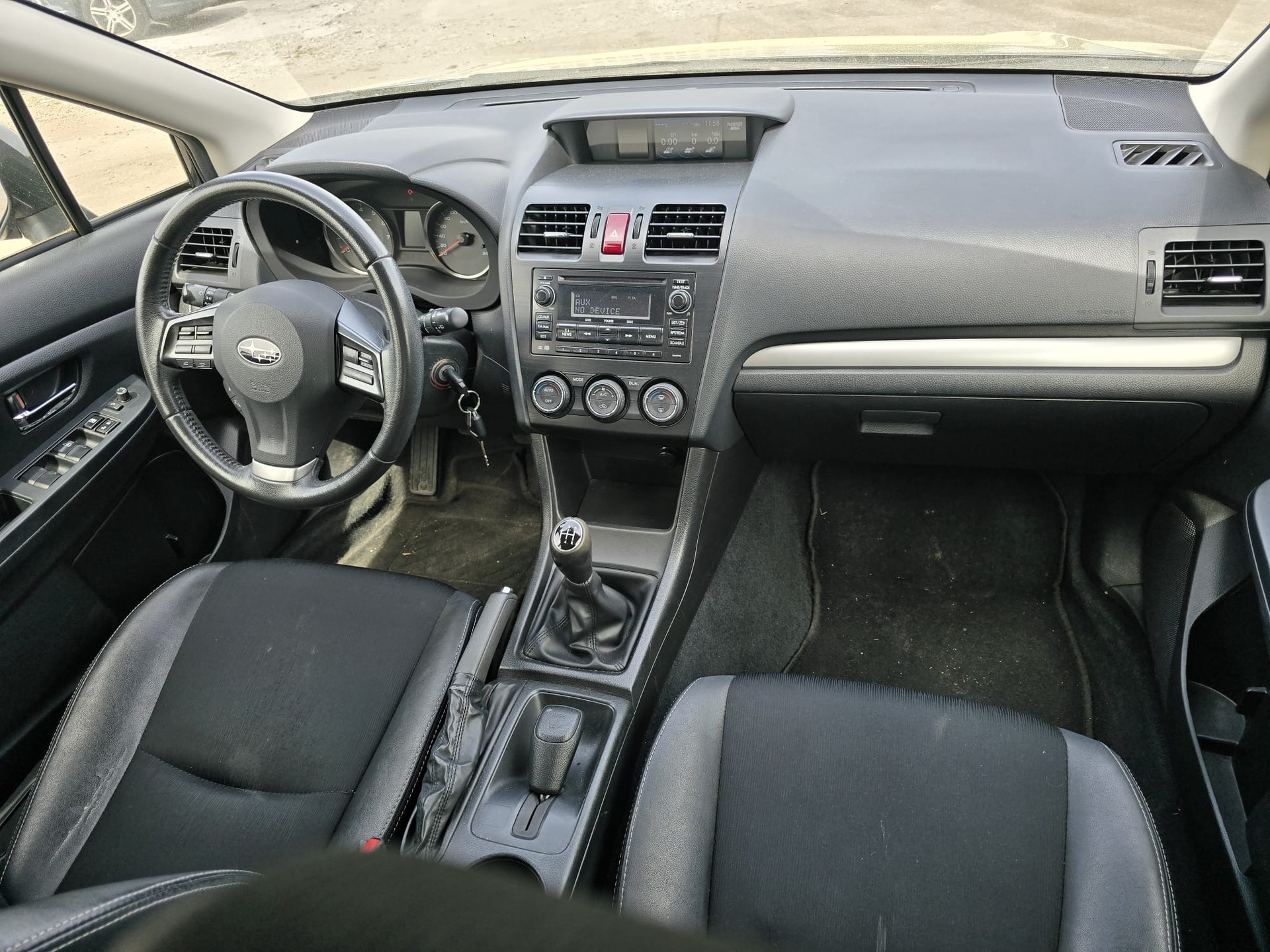 SUBARU Impreza 1.6 Swiss two-image-13