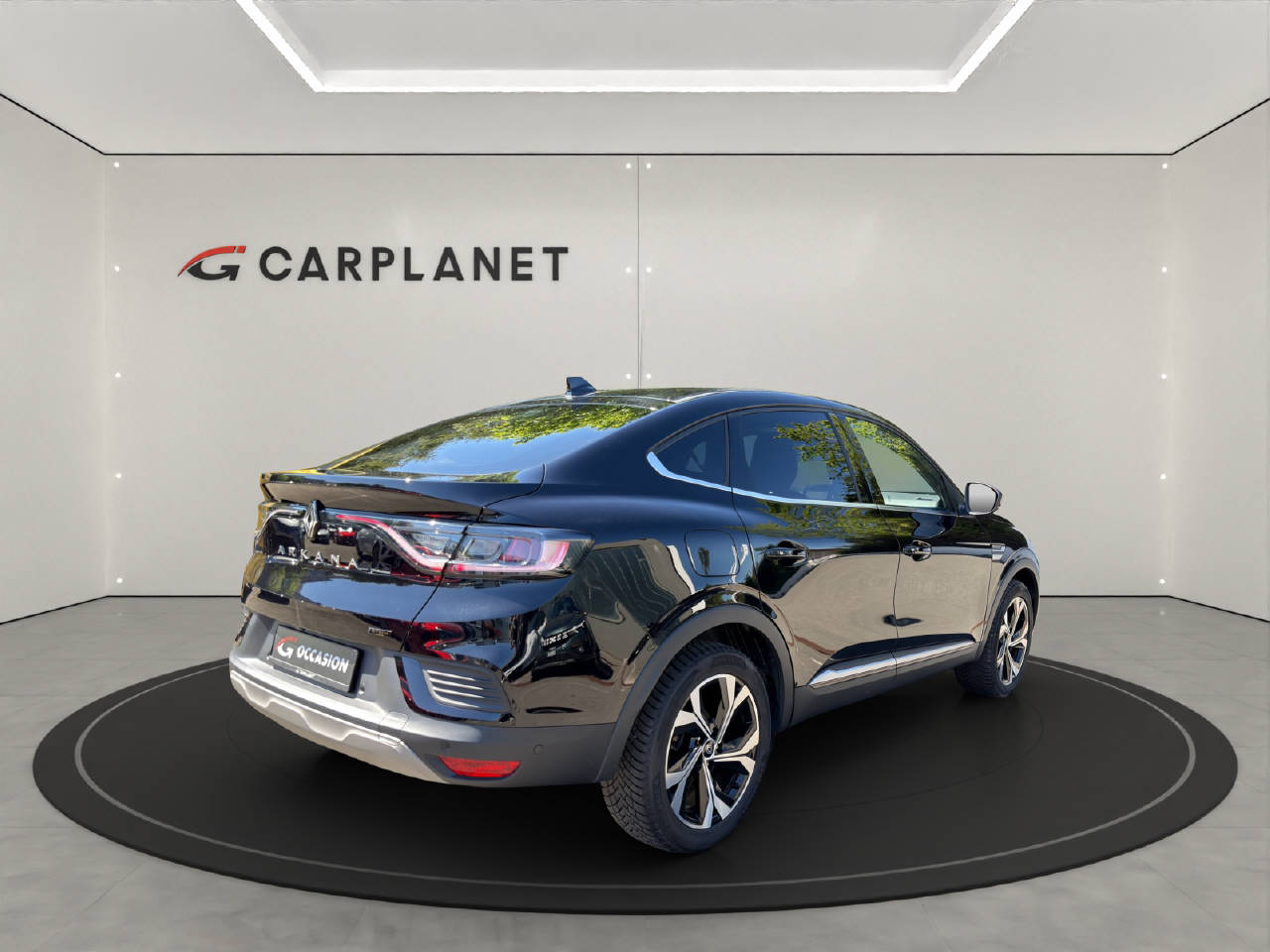 RENAULT Arkana 1.6 E-Tech techno-showroom-element-2