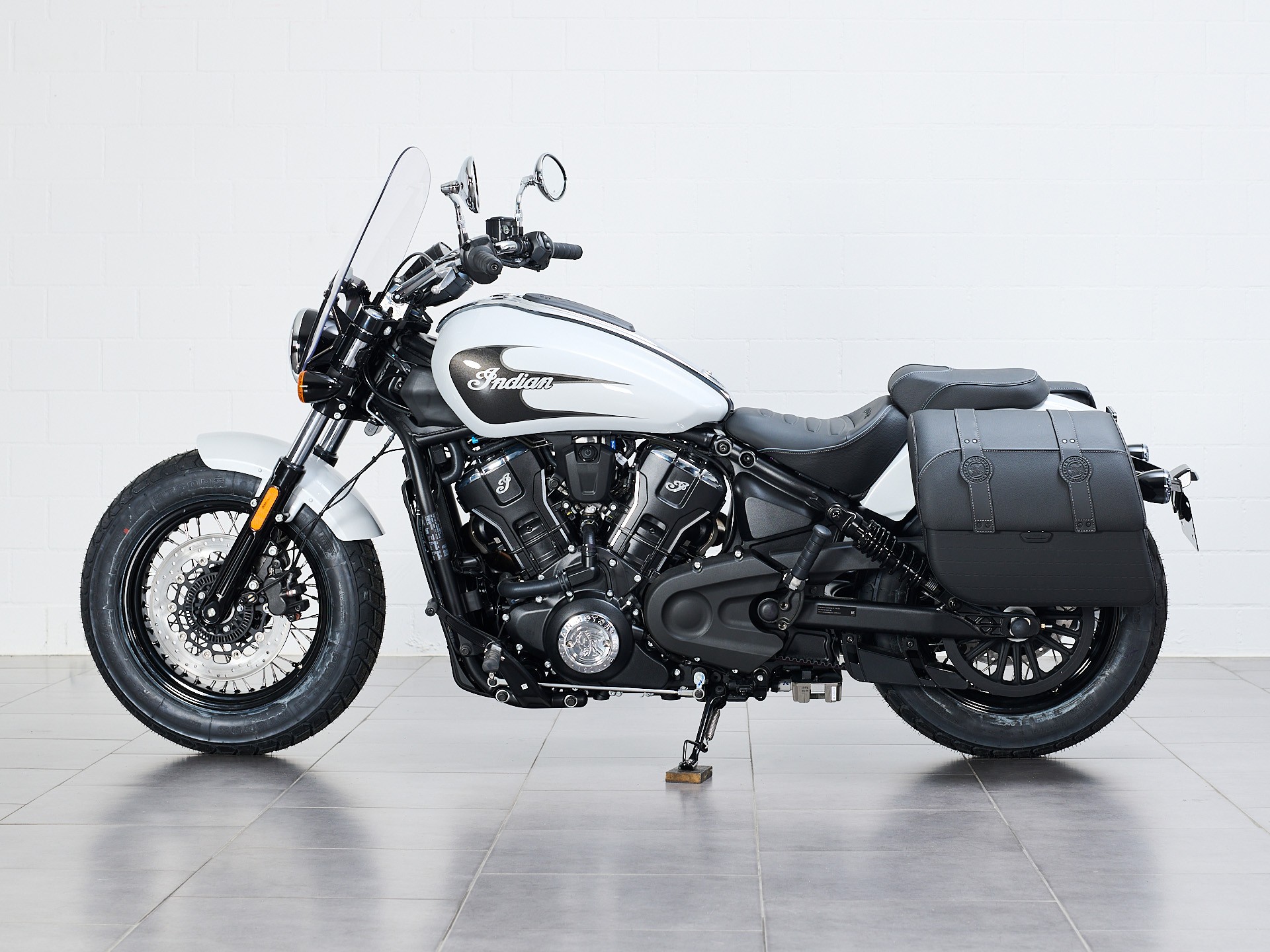 INDIAN Super Scout-showroom-element-2