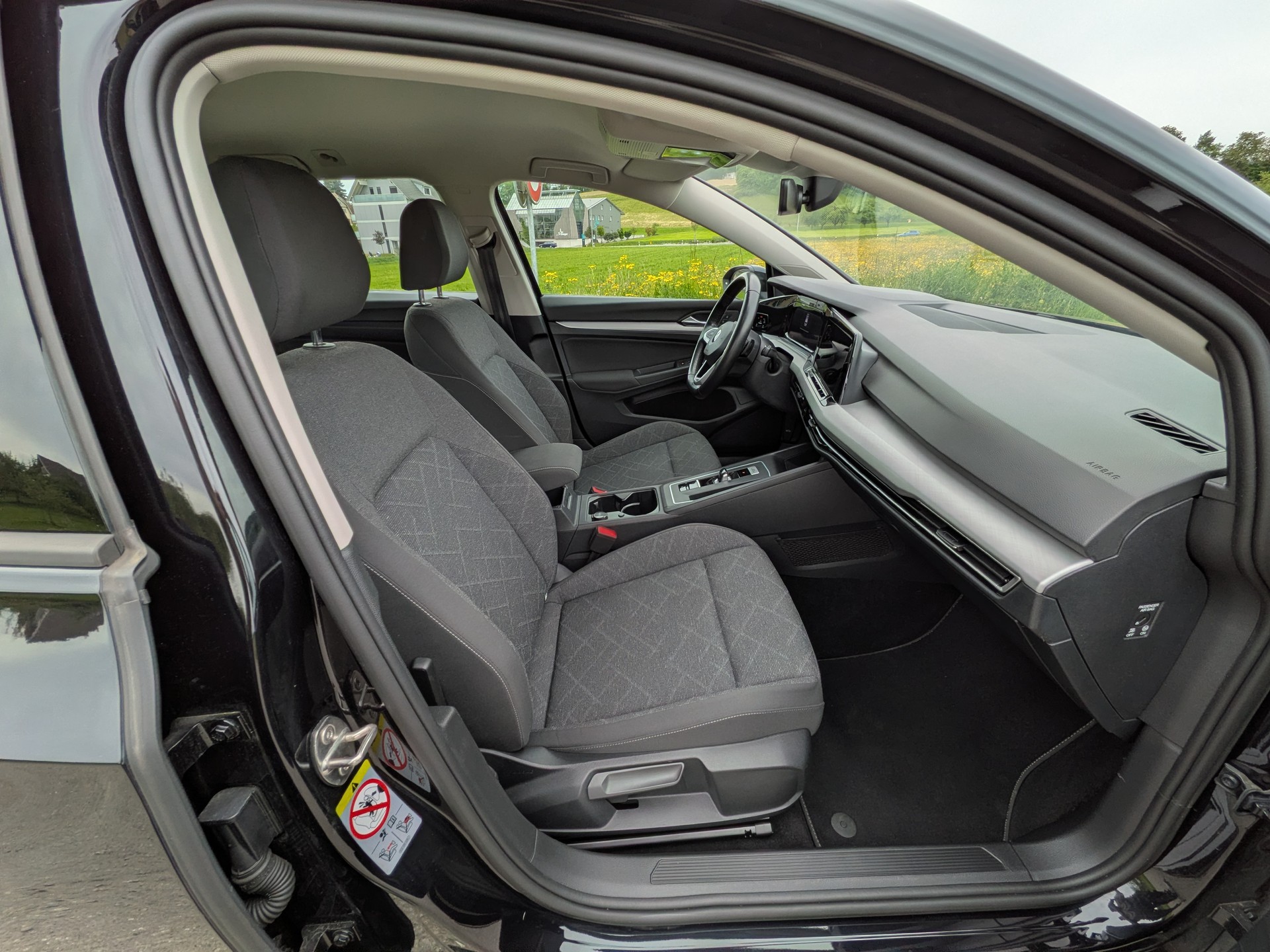 VW Golf Variant 2.0 TDI Life DSG-image-13
