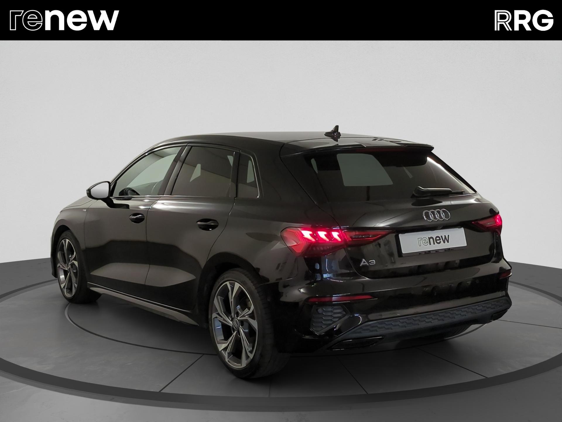 AUDI A3 Sportback 35 TFSI S line Attraction S-tronic-image-4