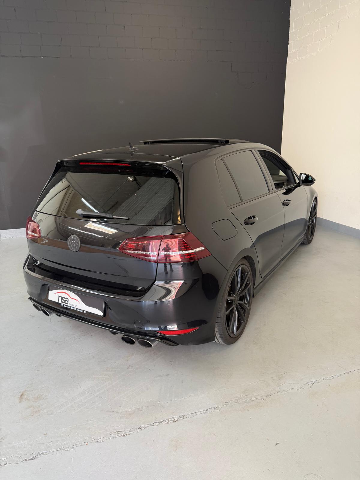 VW Golf 2.0 TSI R 4Motion DSG-image-7