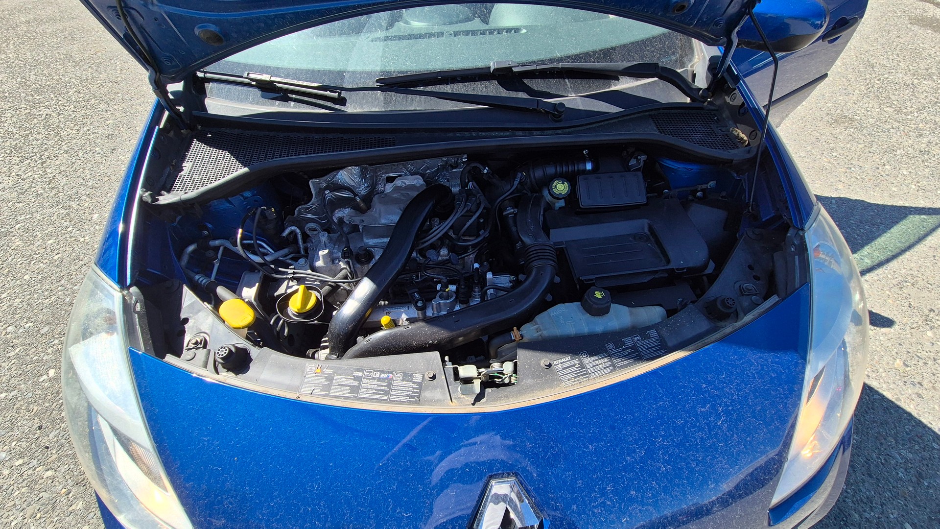 RENAULT Clio Grandtour 1.2 16V Turbo 20th Edition-image-11