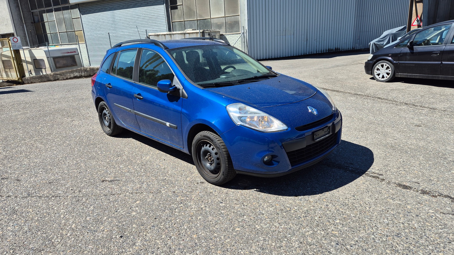 RENAULT Clio Grandtour 1.2 16V Turbo 20th Edition-image-3