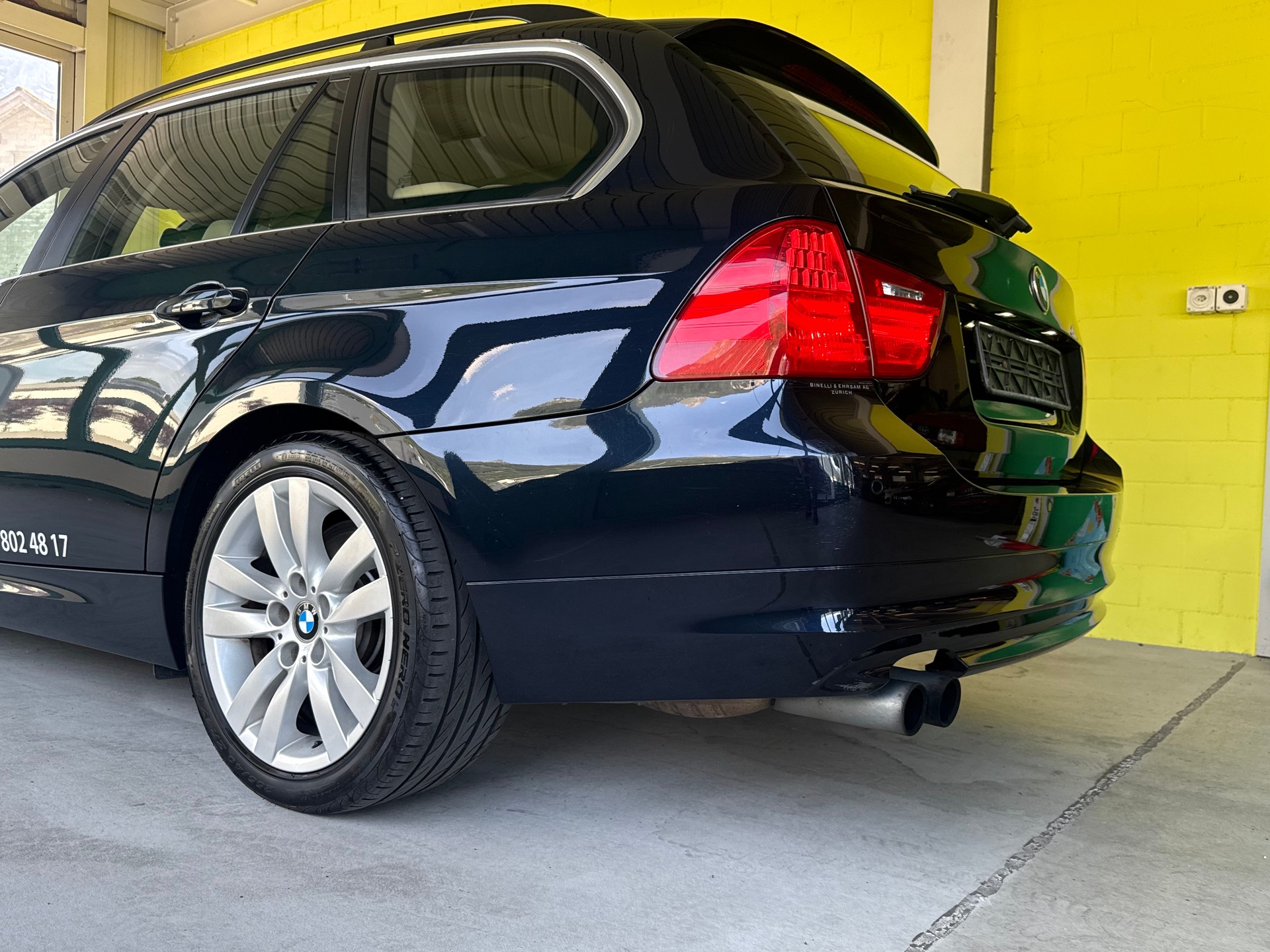 BMW 325i xDrive Touring Steptronic-image-9