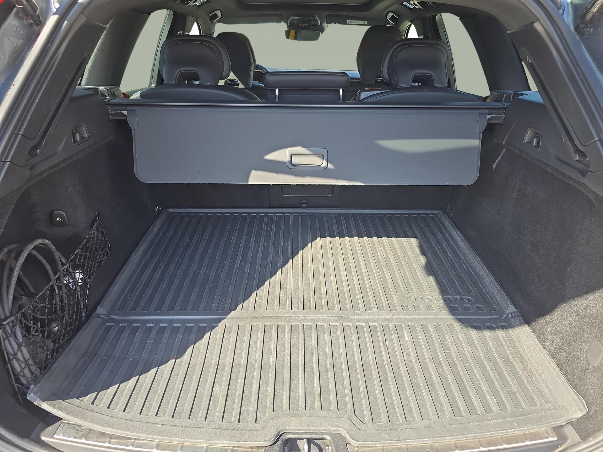 VOLVO XC60 2.0 T8 TE Polestar eAWD-image-12
