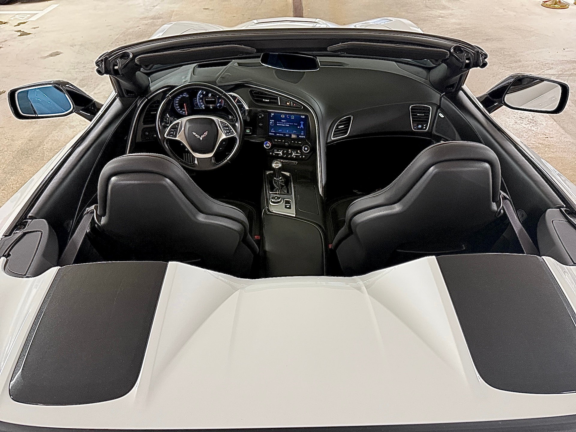 CHEVROLET Corvette Convertible Stingray-image-10