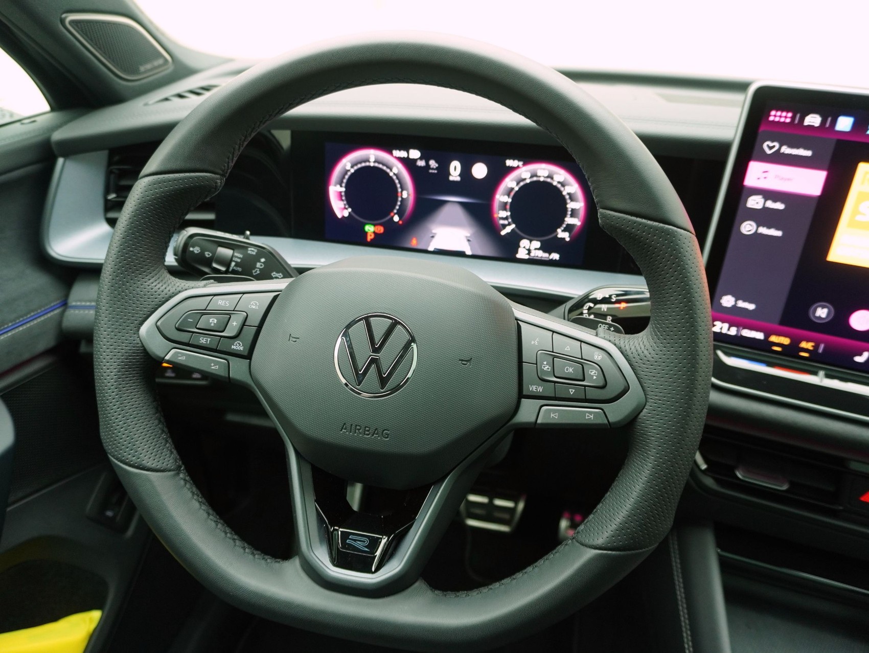 VW Tayron 2.0 TDI DSG R-Line Black Style 4Motion **VW Werksgarantie bis 08/2030**-image-12