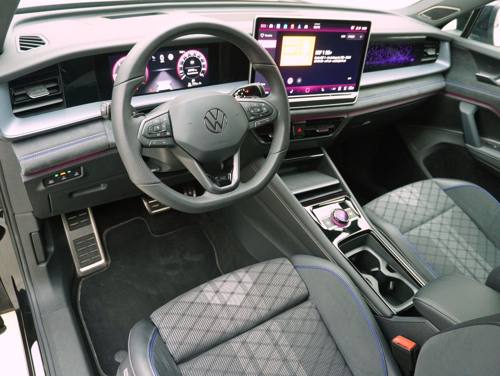 VW Tayron 2.0 TDI DSG R-Line Black Style 4Motion **VW Werksgarantie bis 08/2030**-image-11