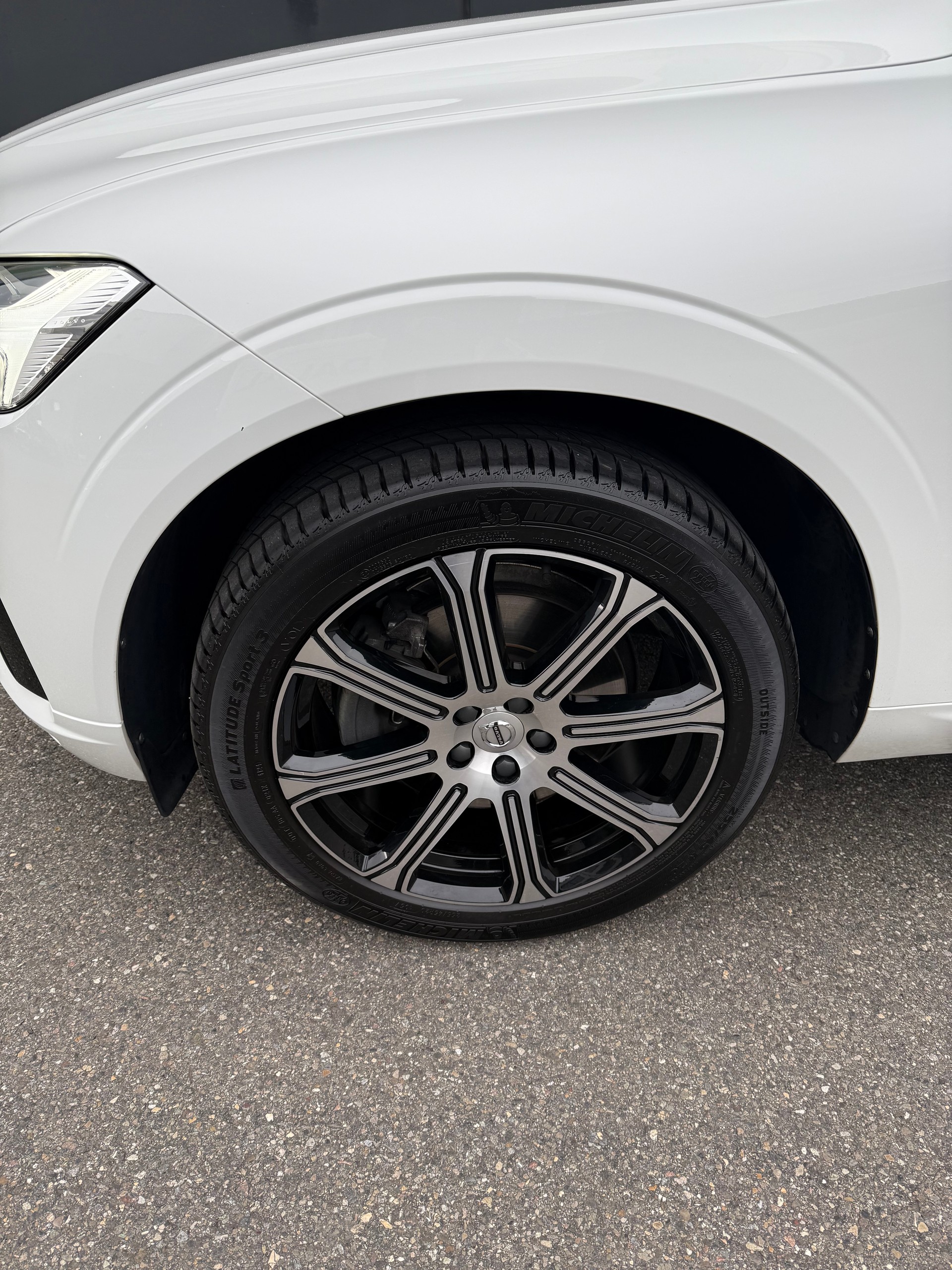 VOLVO 2.0 T5 R-Design AWD-image-3