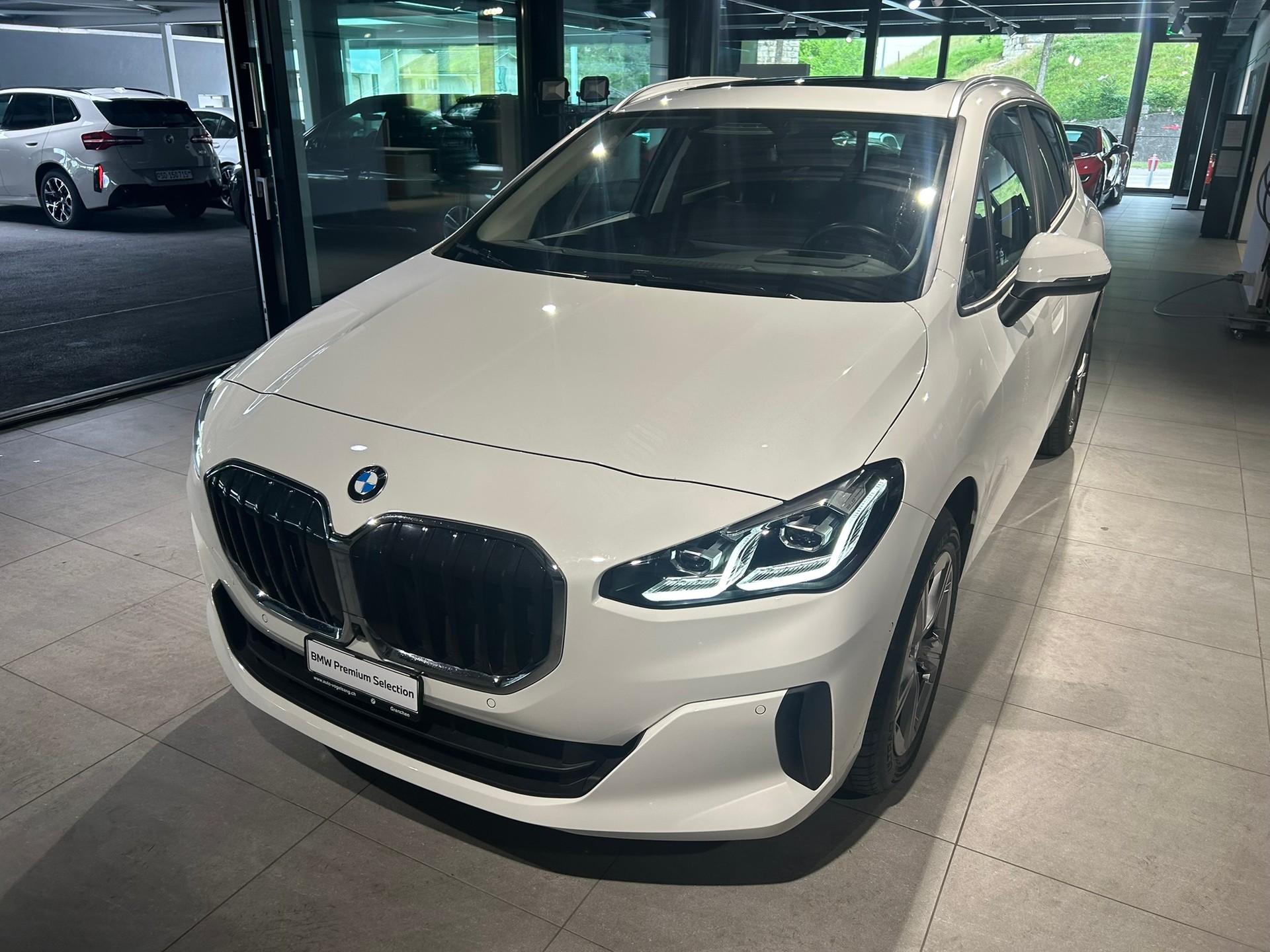 BMW 223d Active Tourer xDrive DKG-image-1