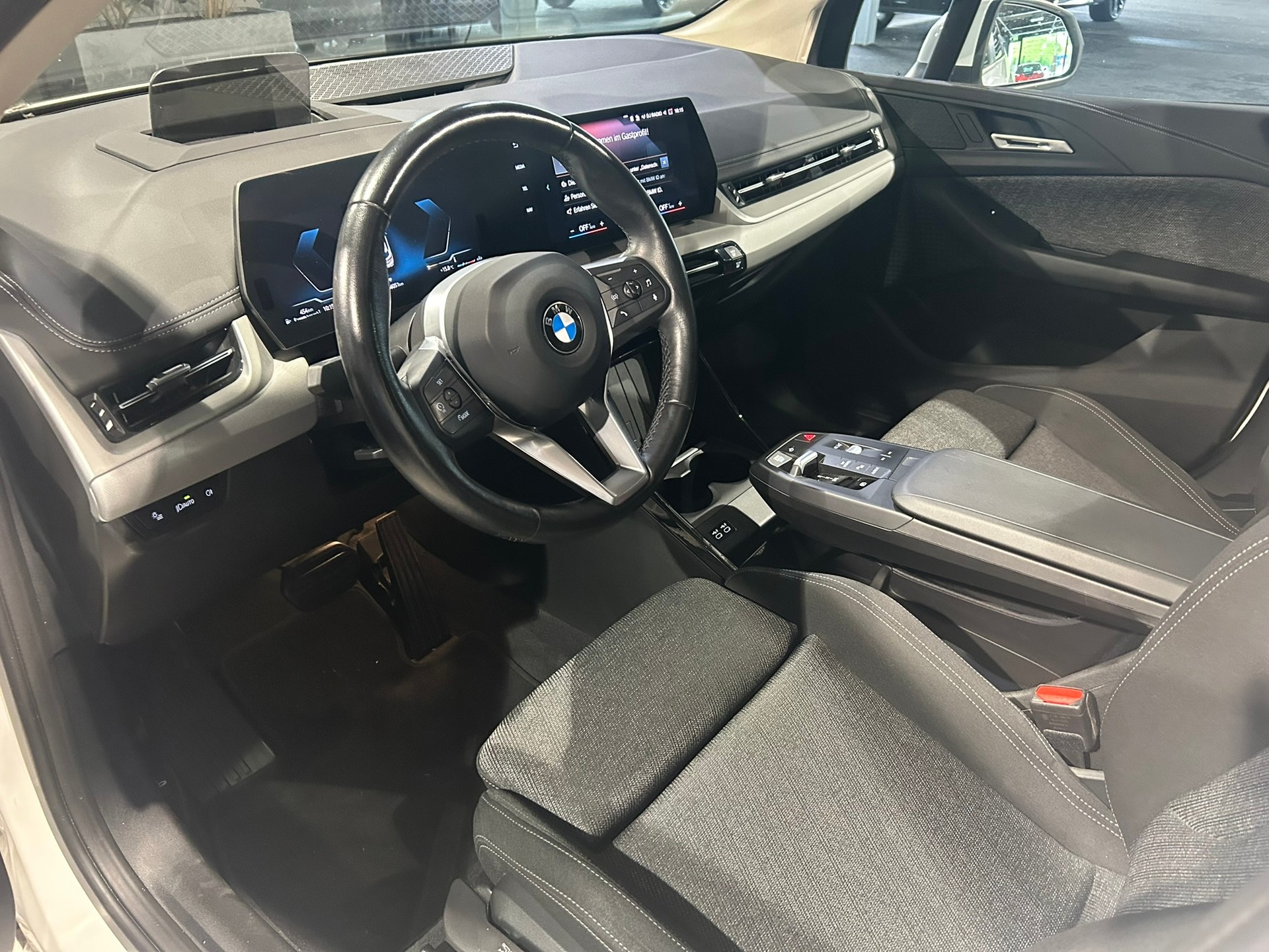 BMW 223d Active Tourer xDrive DKG-image-23