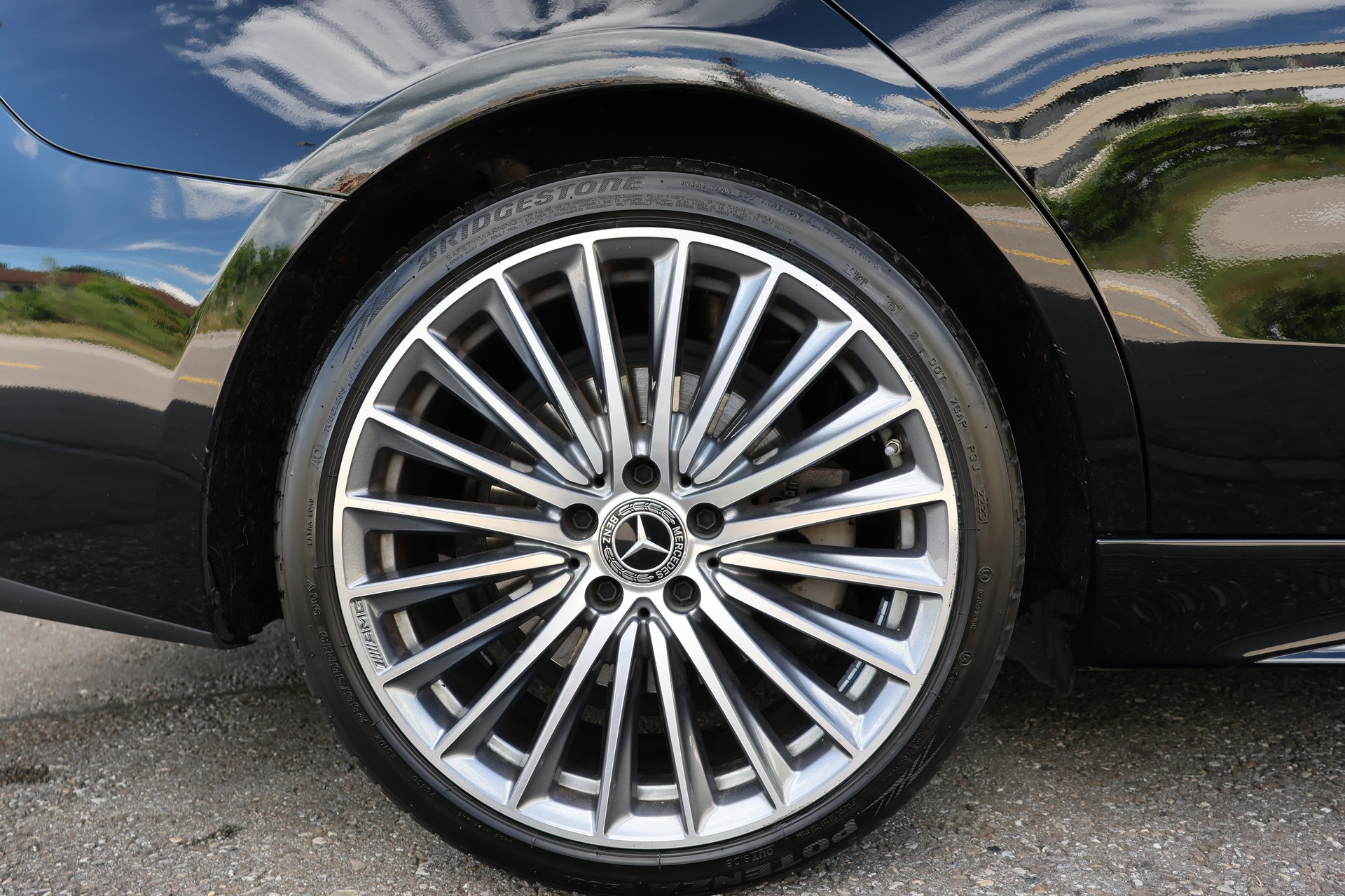 MERCEDES-BENZ C 300 4Matic AMG Line-image-7