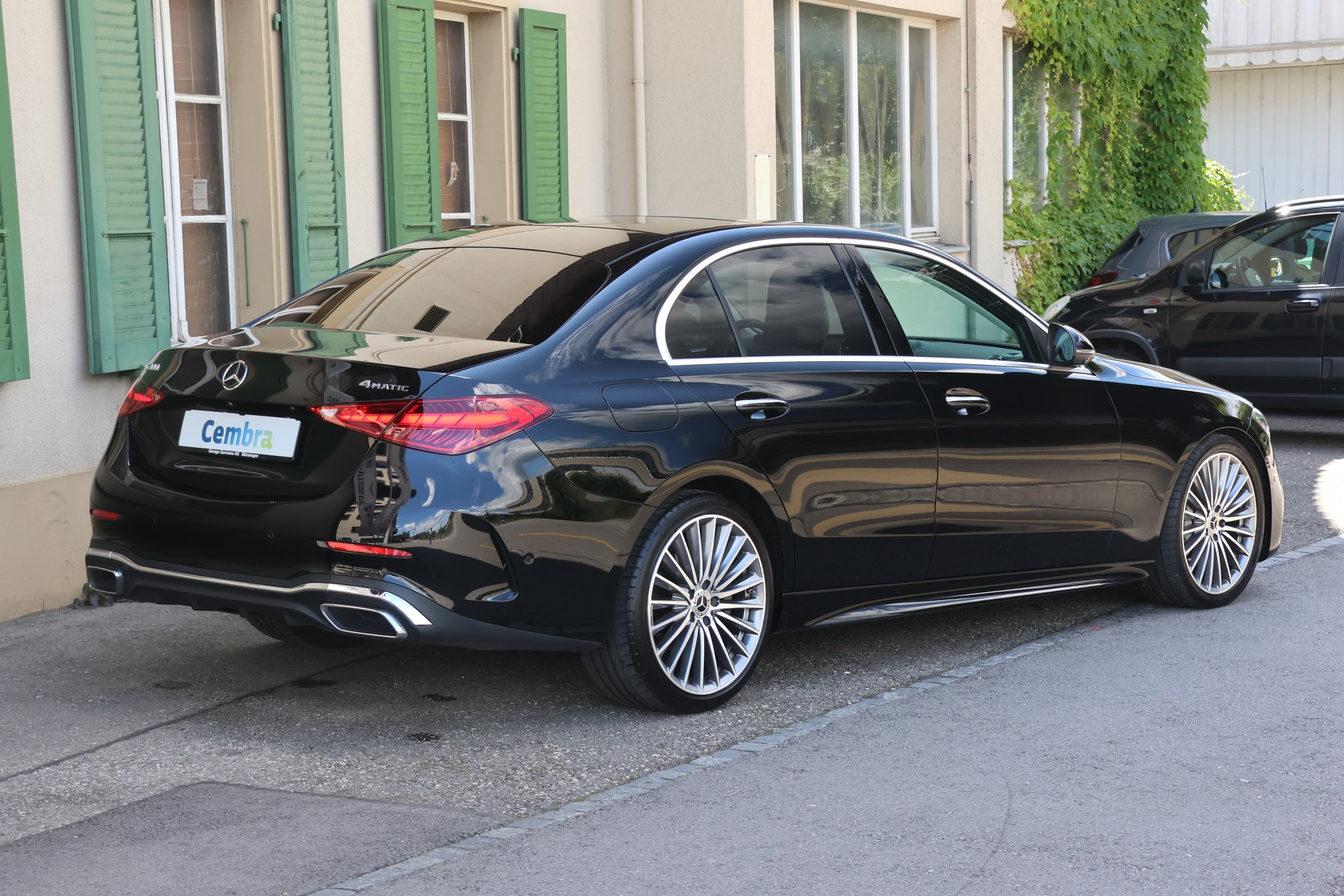 MERCEDES-BENZ C 300 4Matic AMG Line-image-3