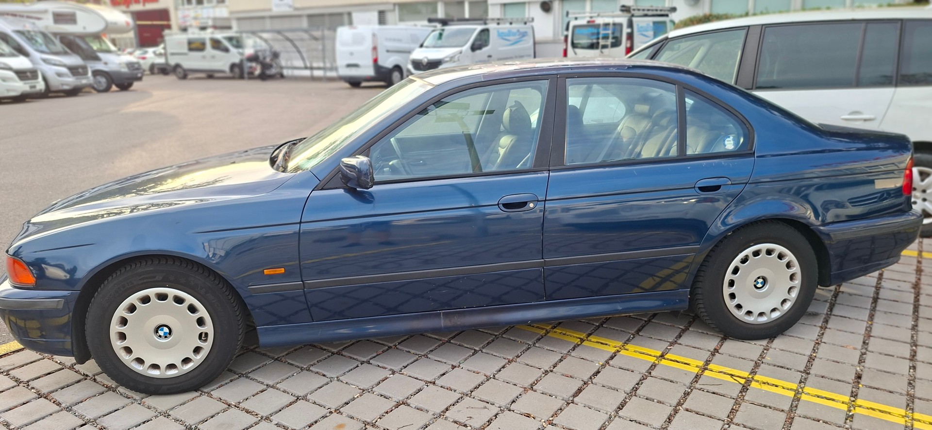 BMW 528-image-5