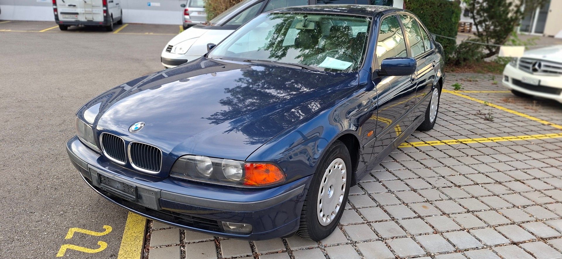 BMW 528-image-1