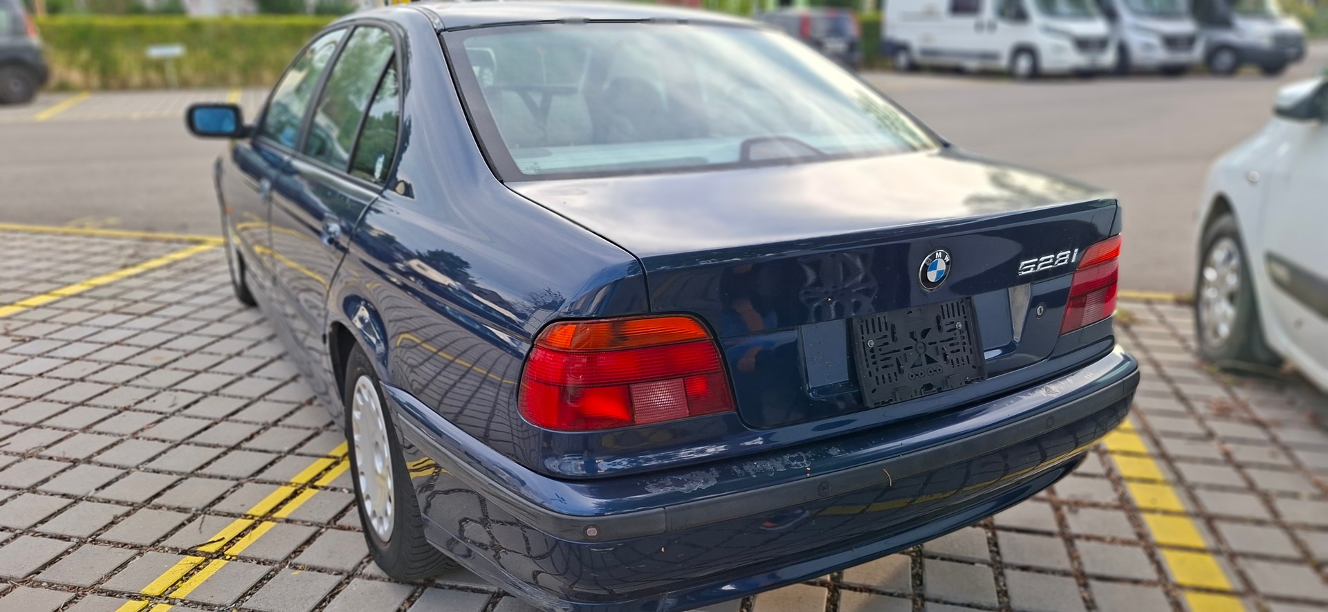BMW 528-image-4