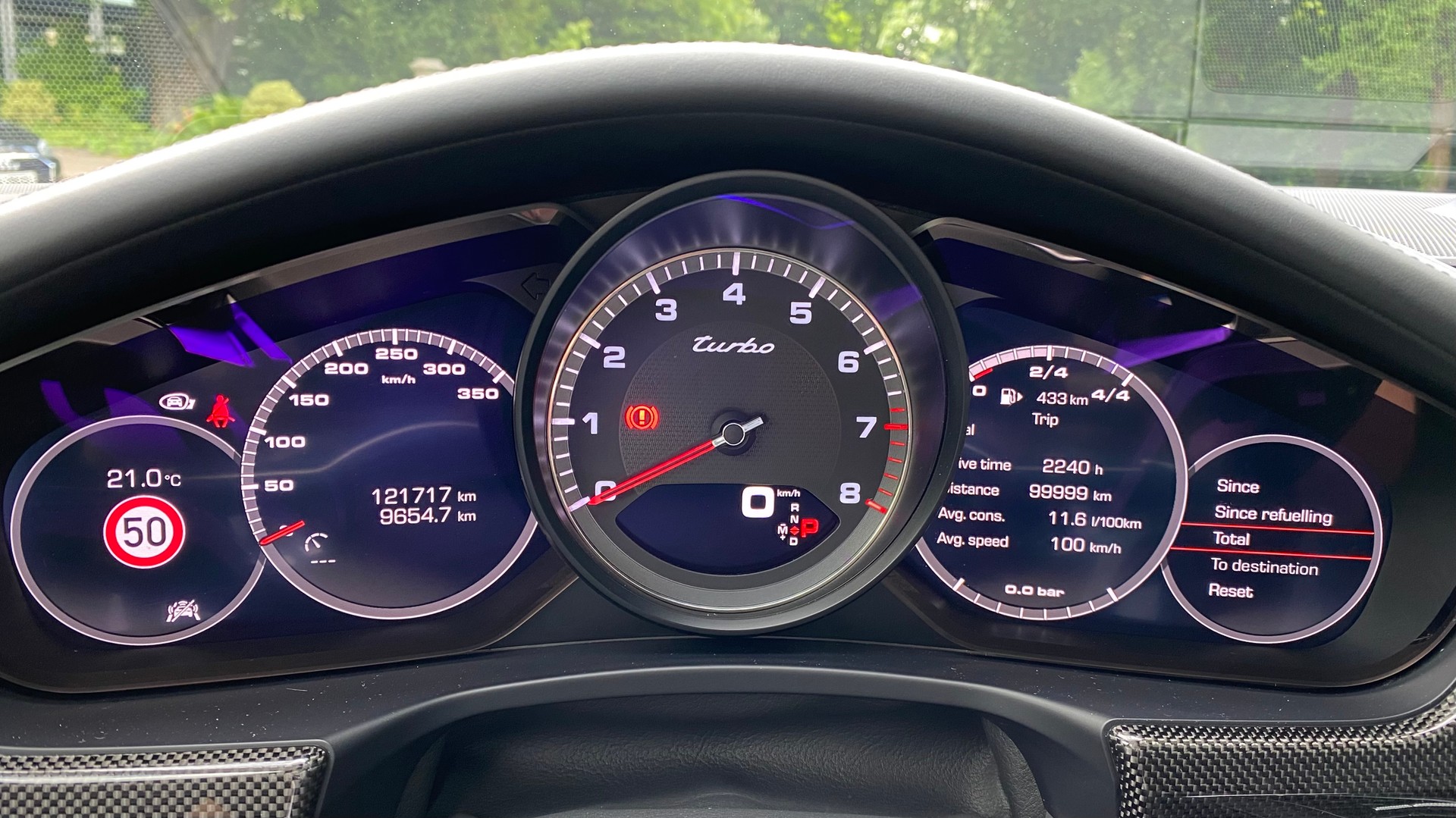 PORSCHE 4.0 V8 Turbo-image-16