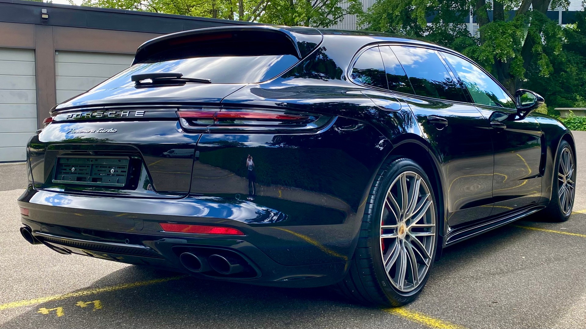 PORSCHE 4.0 V8 Turbo-image-5