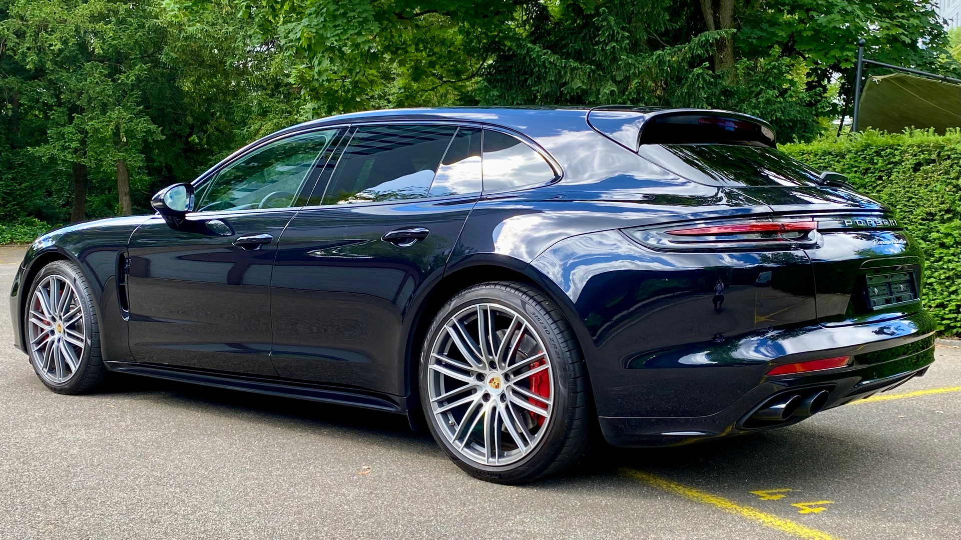 PORSCHE 4.0 V8 Turbo-image-3