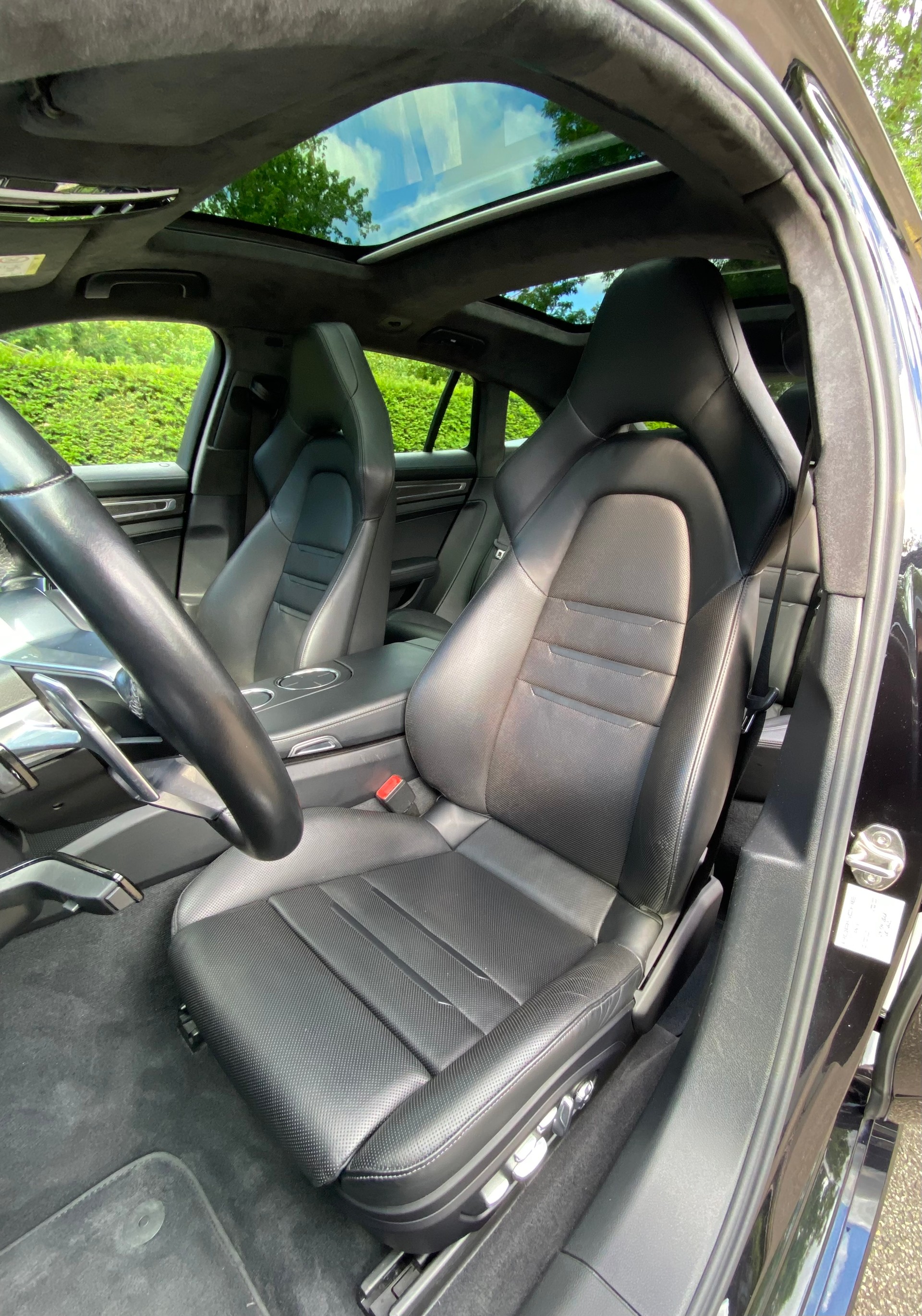 PORSCHE 4.0 V8 Turbo-image-9