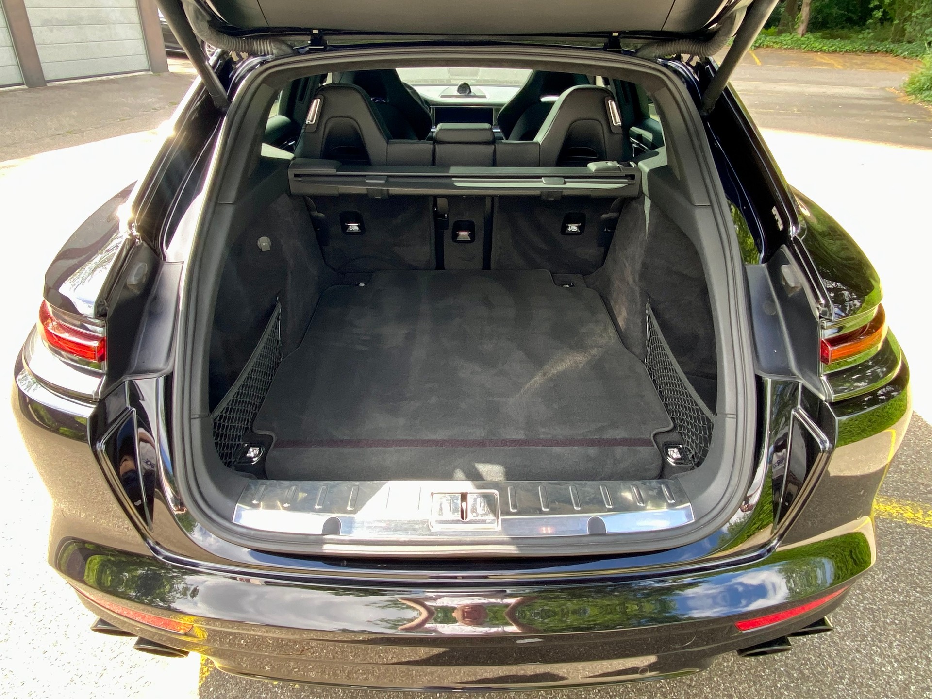 PORSCHE 4.0 V8 Turbo-image-13