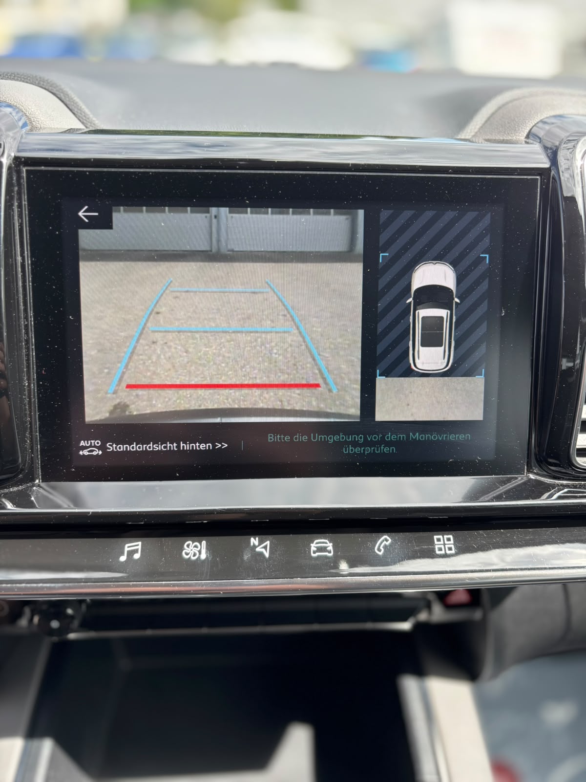 CITROEN C5 Aircross 1.6 PHEV Shine-image-11