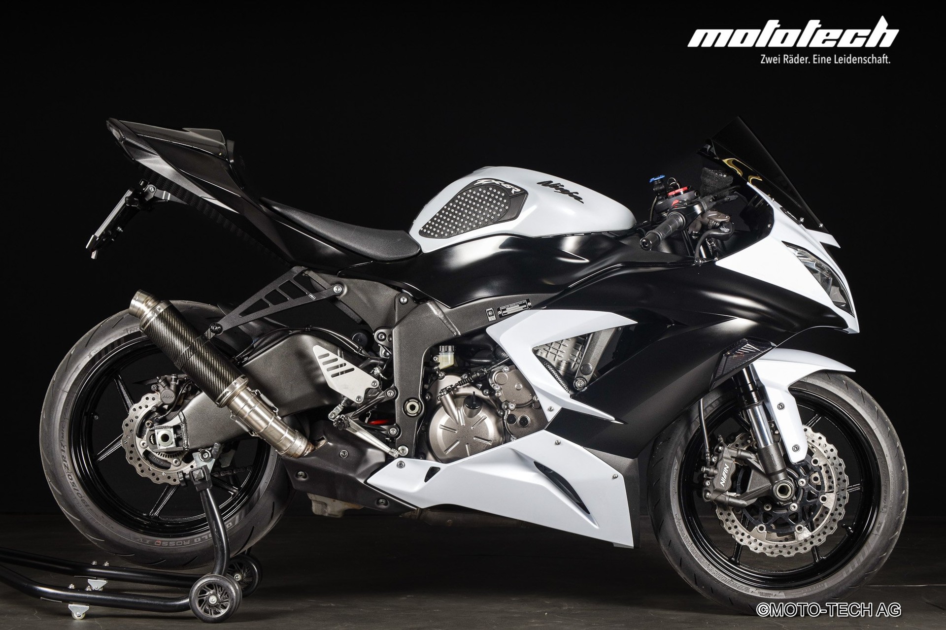 KAWASAKI Ninja ZX-6R (35kW) SC PROJECT-showroom-element-1