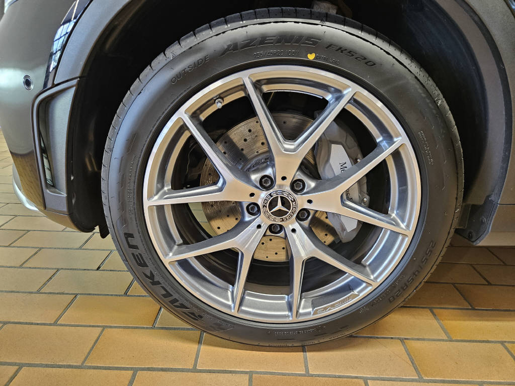 MERCEDES-BENZ GLC 220 d 4Matic AMG Line-image-14