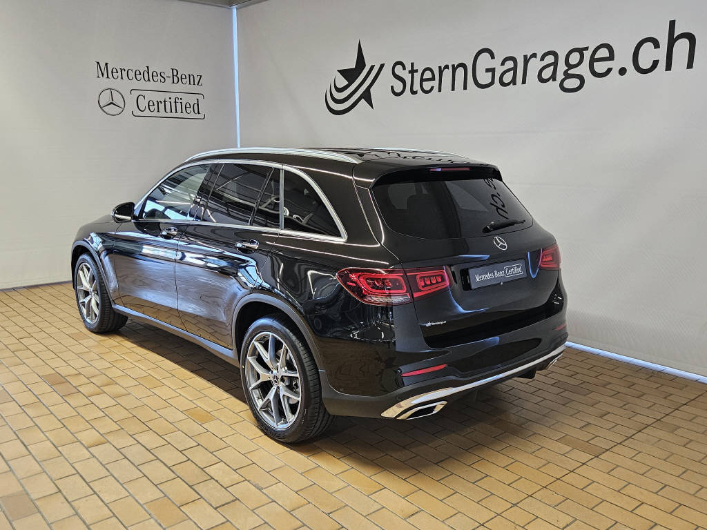 MERCEDES-BENZ GLC 220 d 4Matic AMG Line-image-2