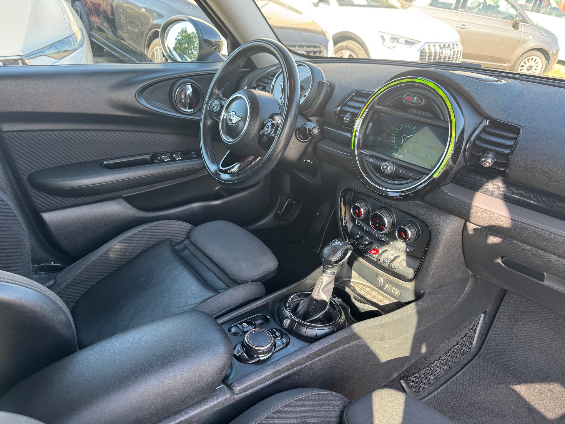 MINI Clubman Cooper Steptronic-image-6