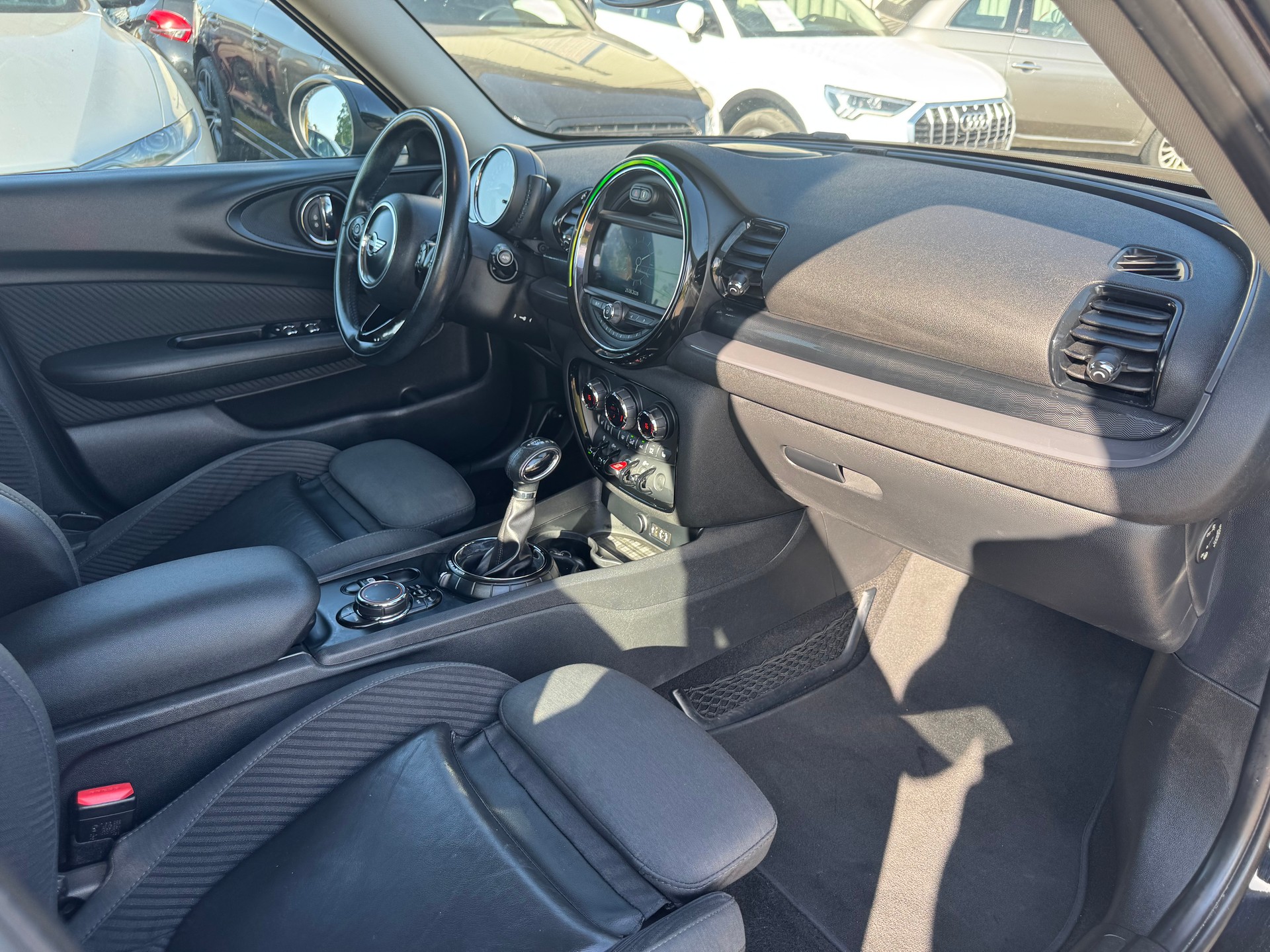 MINI Clubman Cooper Steptronic-image-5
