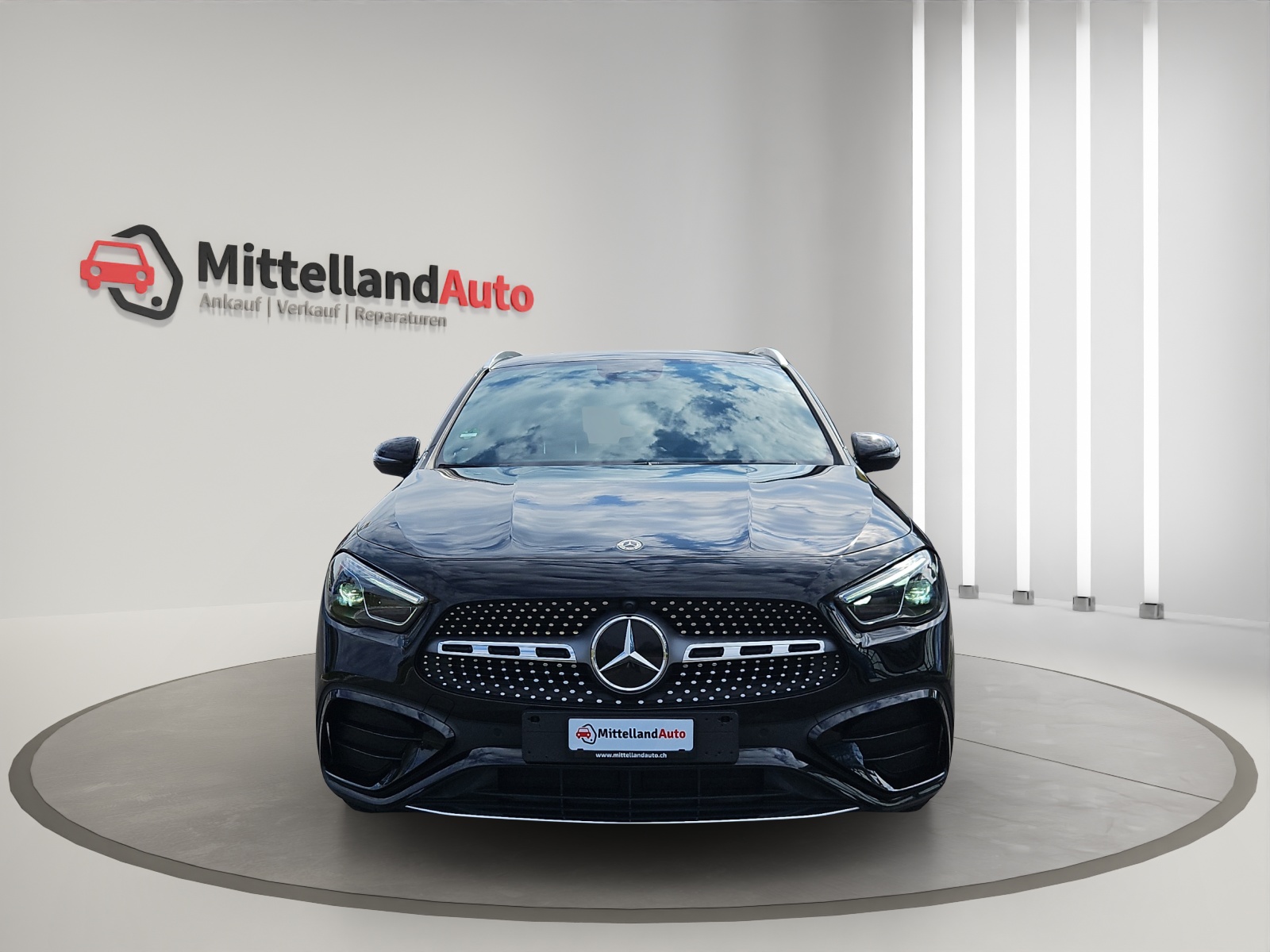 MERCEDES-BENZ GLA 200d AMG Line 8G-DCT-image-1