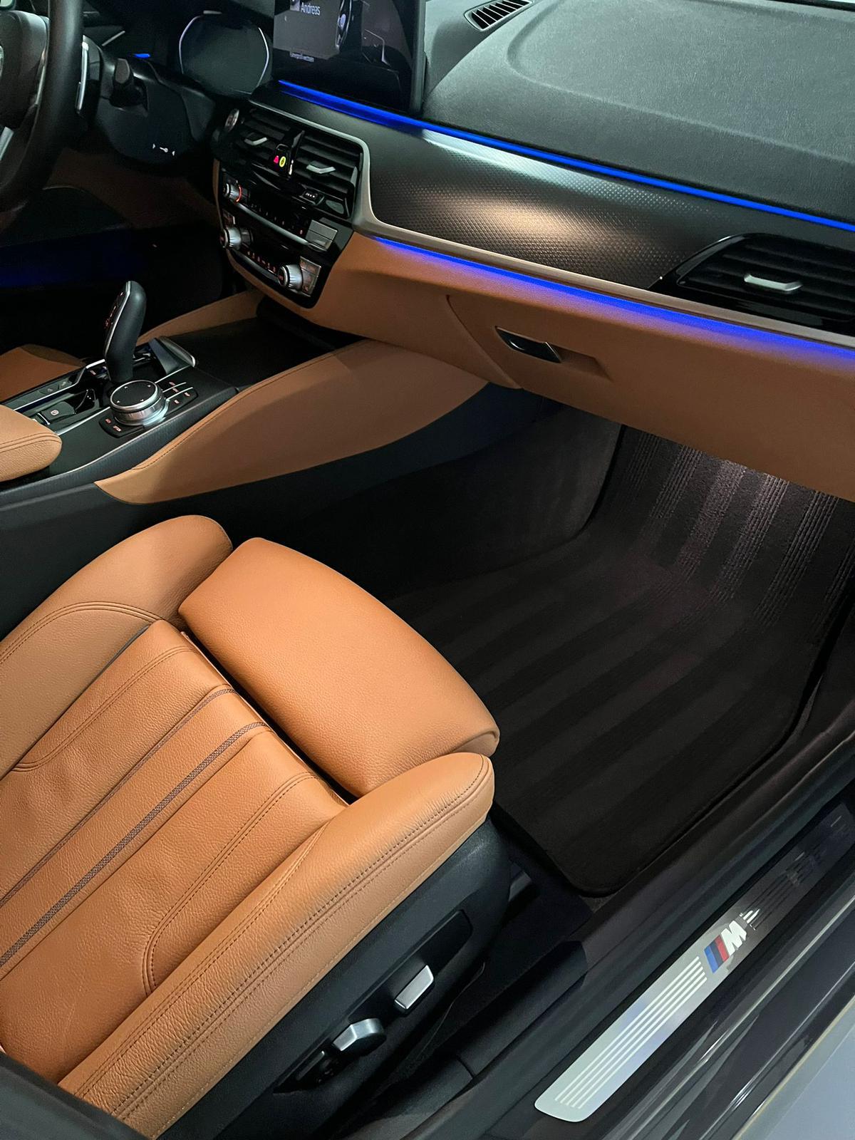 BMW 520d xDrive paddles-image-5
